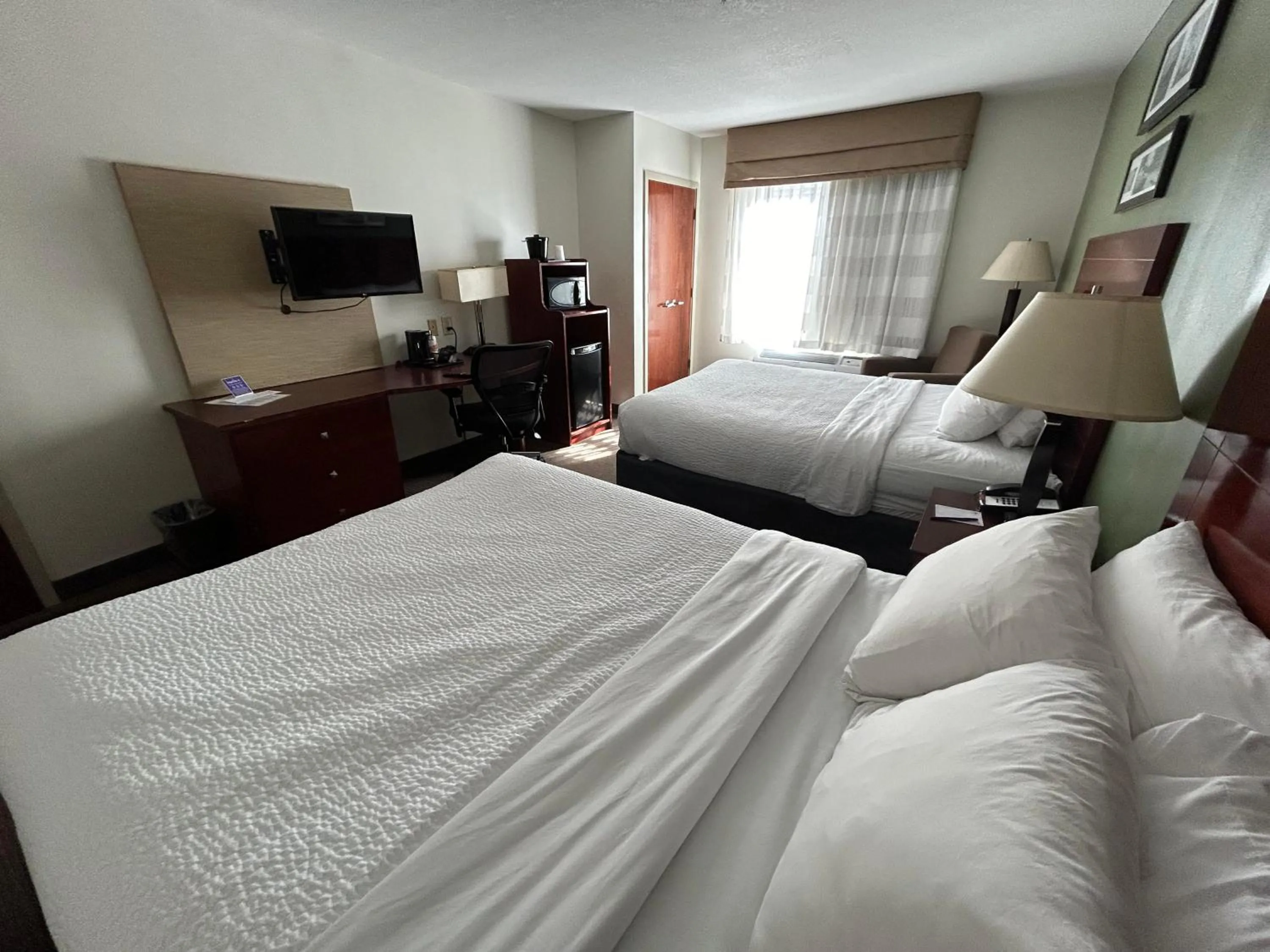 Bed in Sleep Inn & Suites Manchester near Arnold AFB