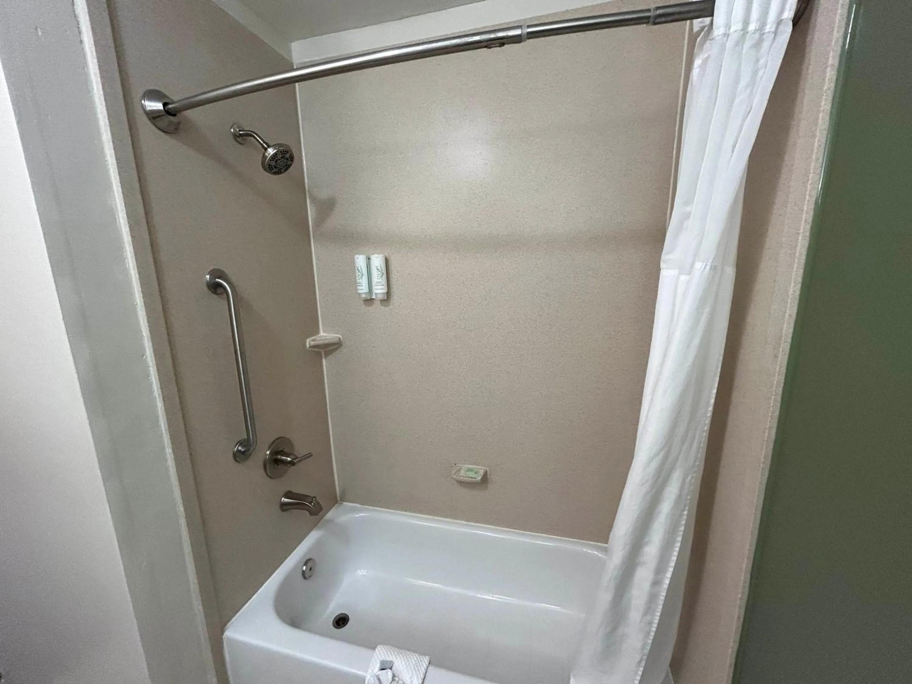 Shower in Sleep Inn & Suites Manchester near Arnold AFB