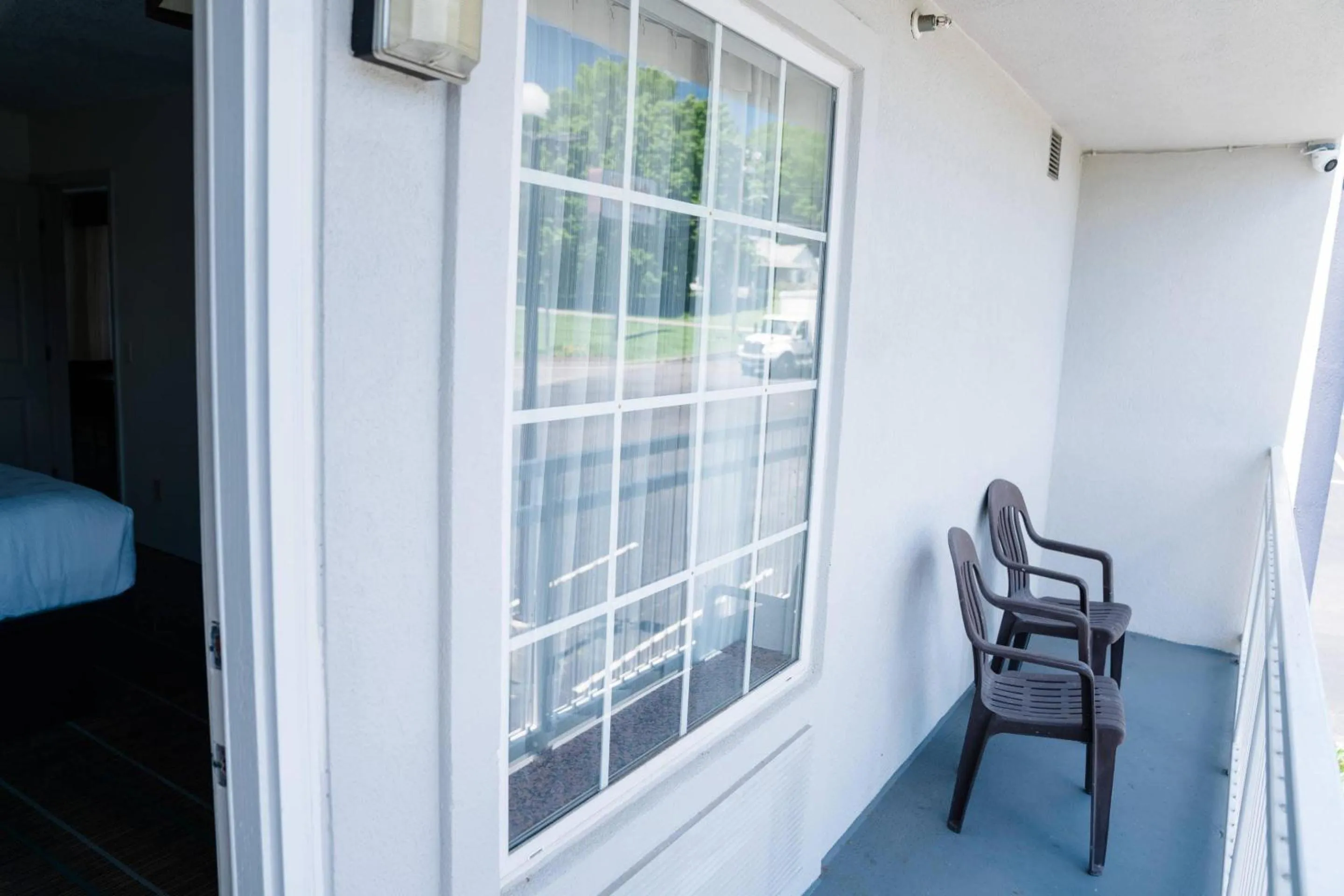 Bedroom in MainStay Suites Knoxville North I-75