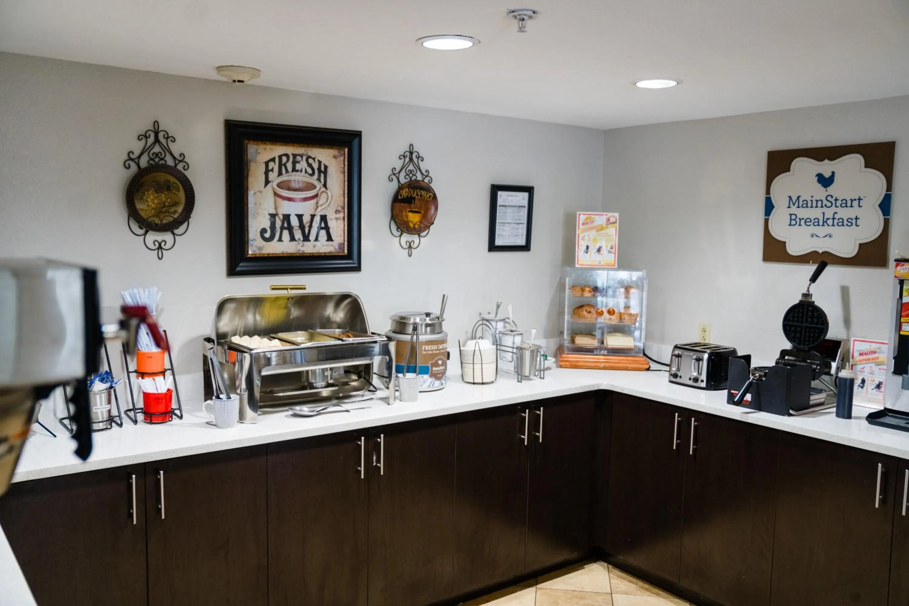 Food in MainStay Suites Knoxville North I-75