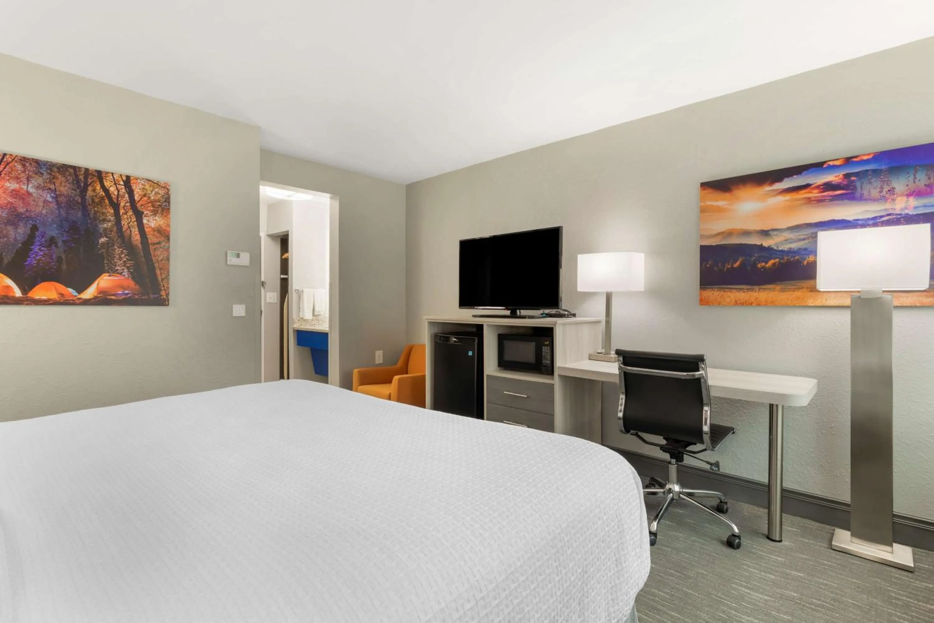 Bedroom, Bed in Best Western Plus Magnolia Inn & Suites