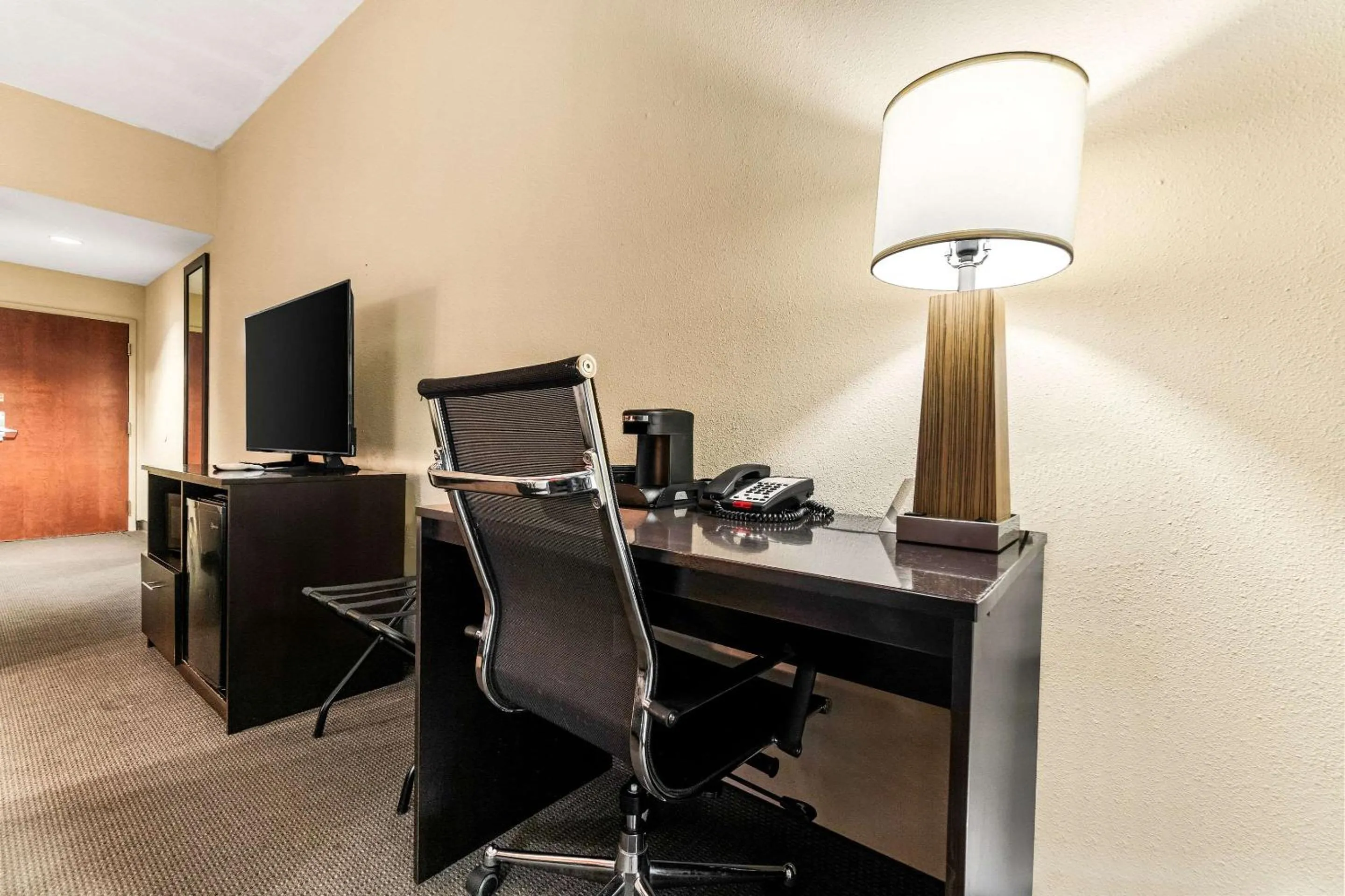 Bedroom in Sleep Inn & Suites Dyersburg I-155