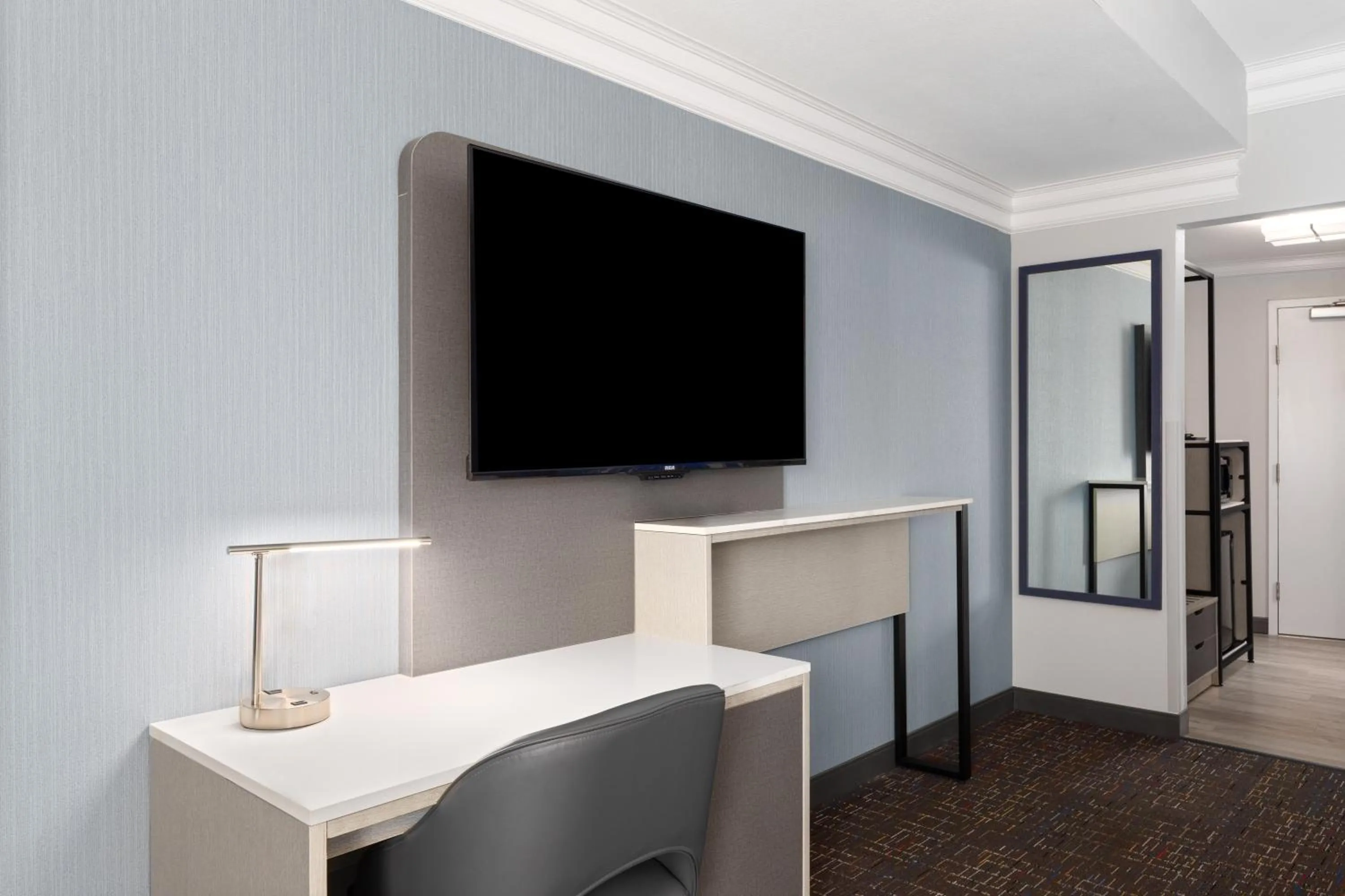 TV and multimedia in The Walden, Trademark Collection By Wyndham