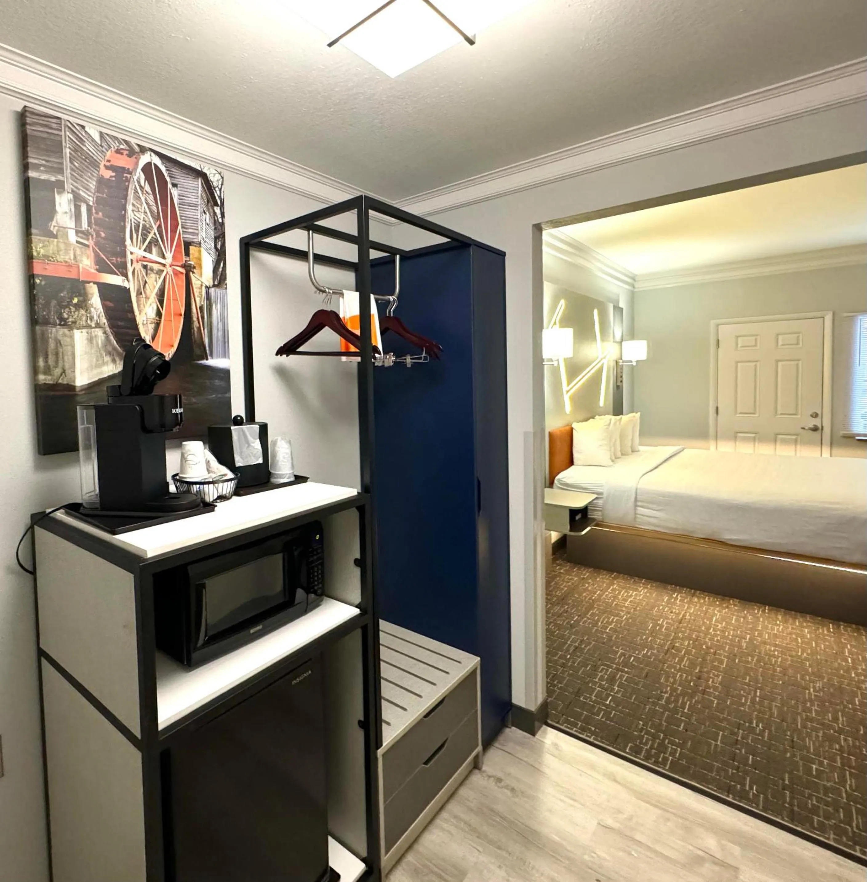 Coffee/tea facilities, Bed in The Walden, Trademark Collection By Wyndham