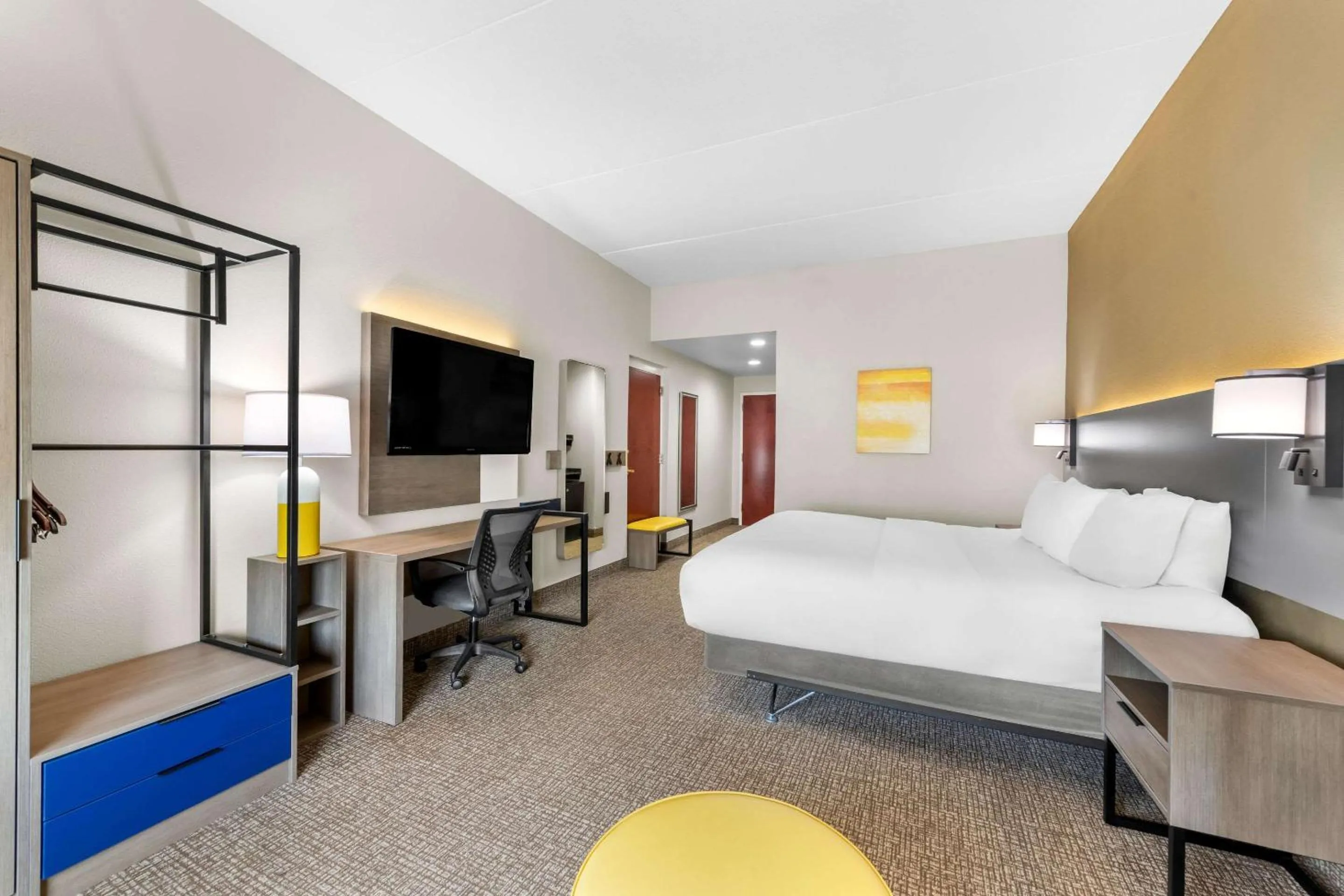 Bedroom, Bed in Comfort Inn Harriman