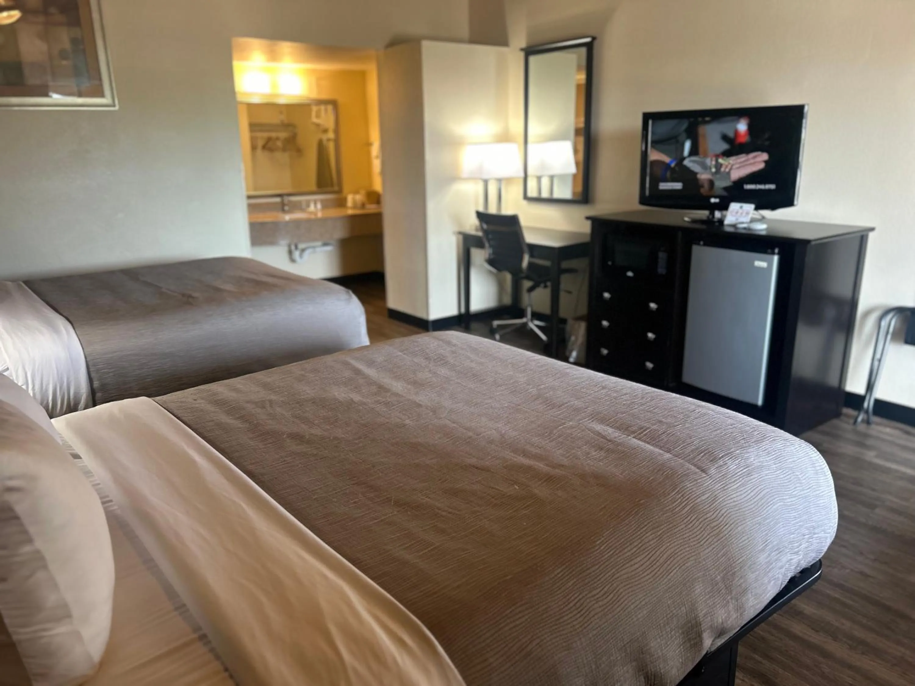 Bed in Quality Inn Tullahoma