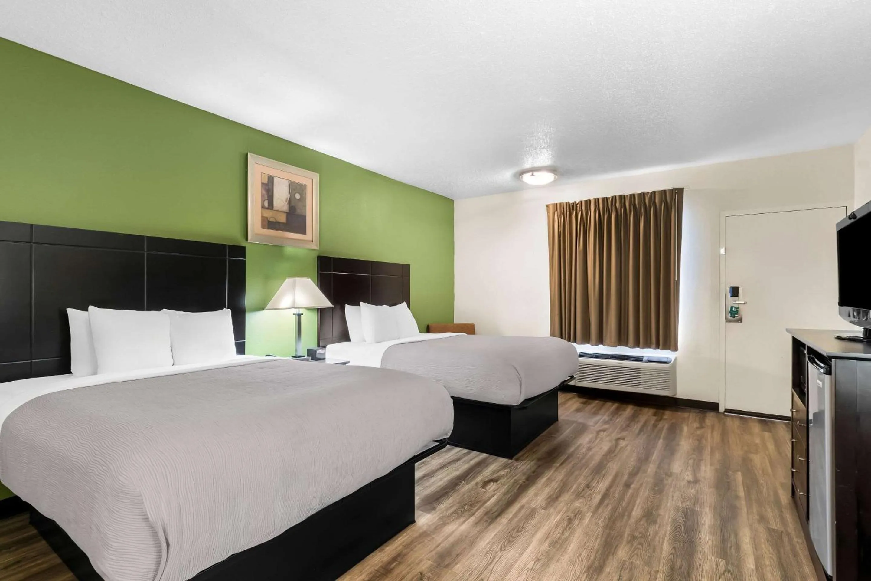 Bedroom, Bed in Quality Inn Tullahoma