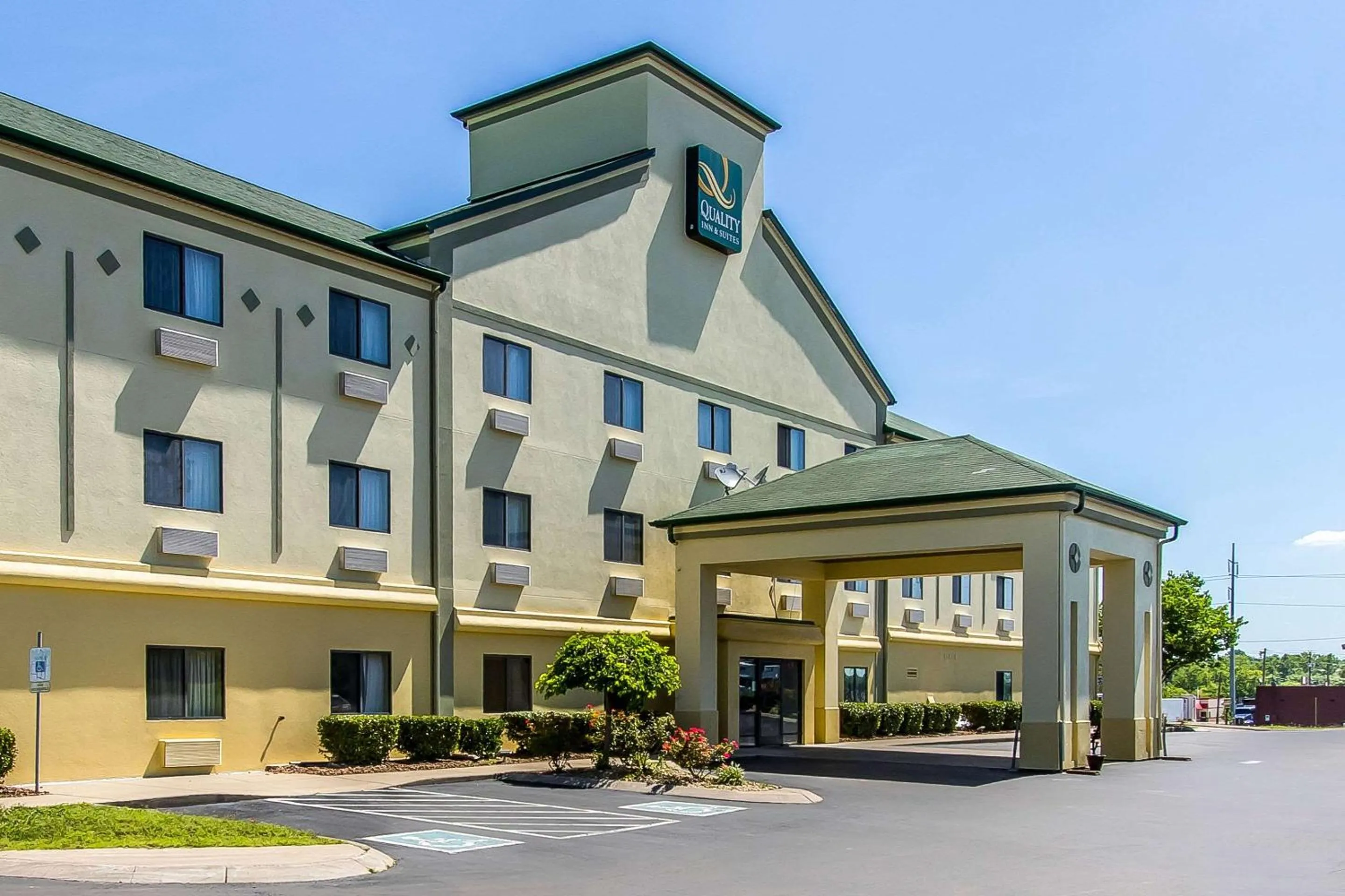 Property building in Quality Inn & Suites