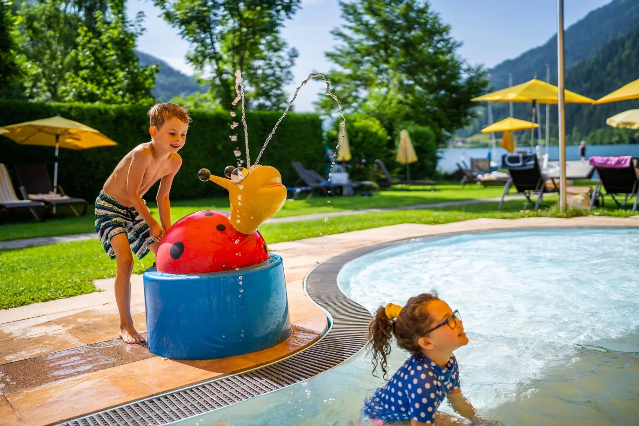 Swimming pool in Familien- Sportresort BRENNSEEHOF
