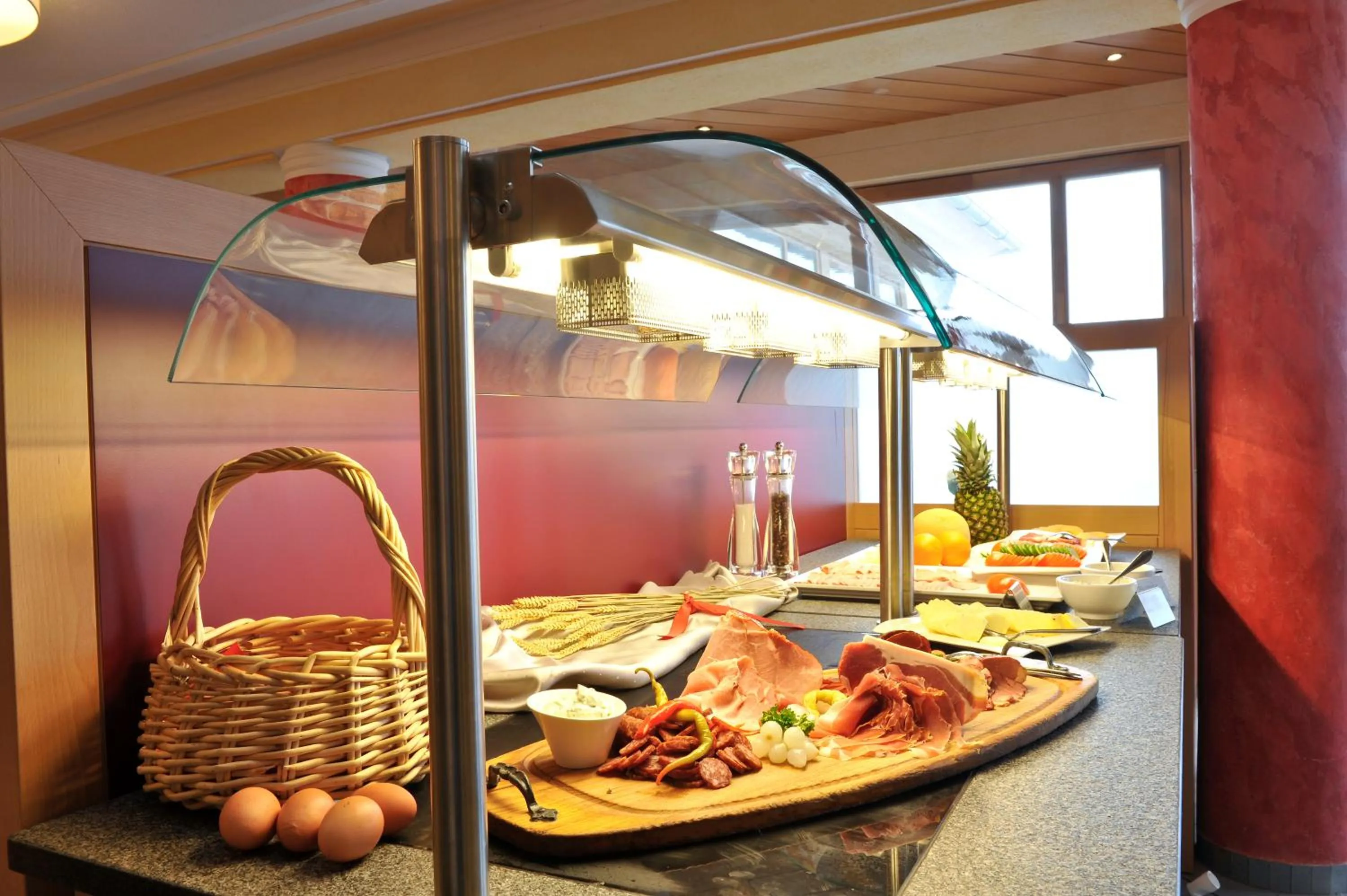 Restaurant/places to eat in Familien- Sportresort BRENNSEEHOF