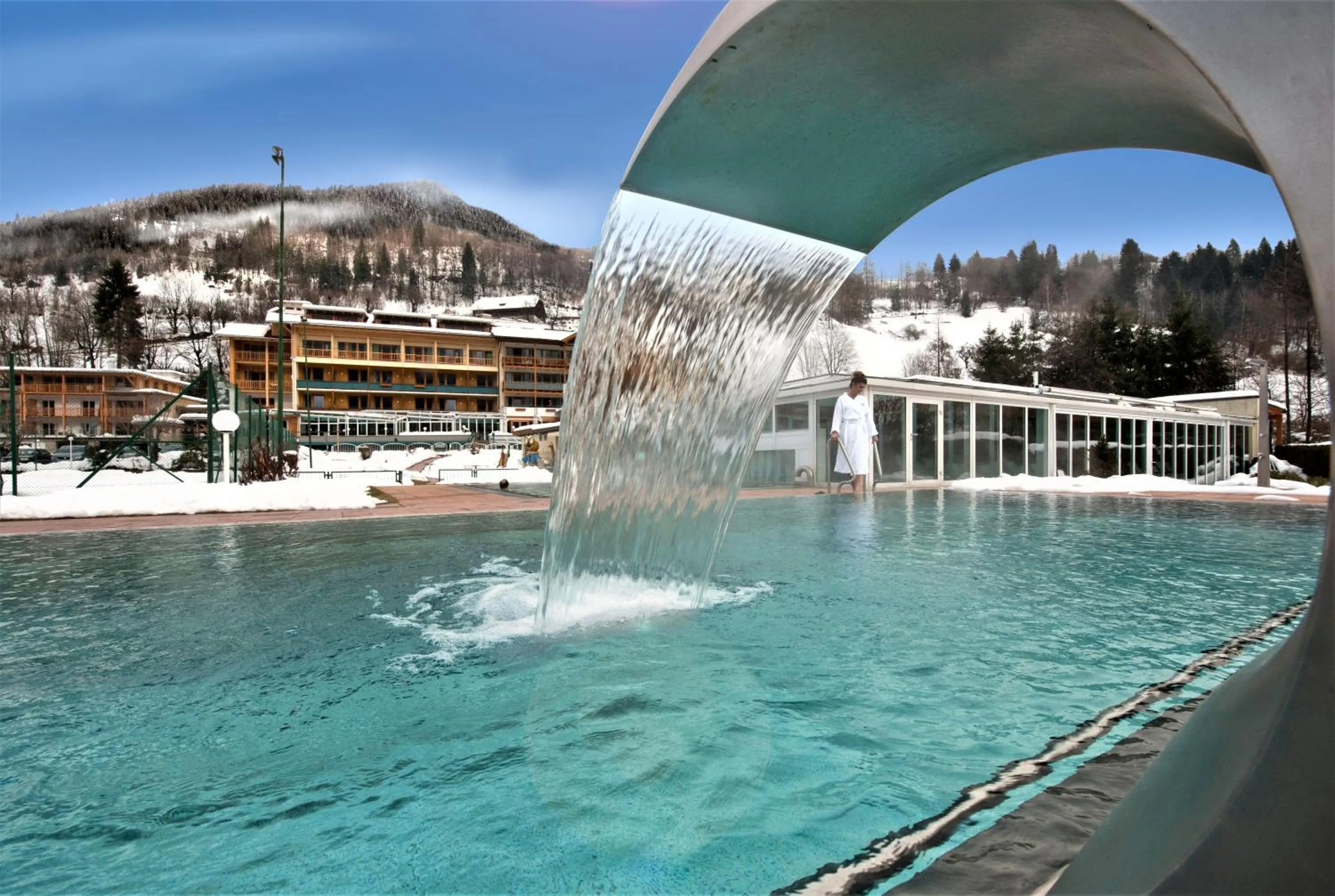 Swimming pool in Familien- Sportresort BRENNSEEHOF