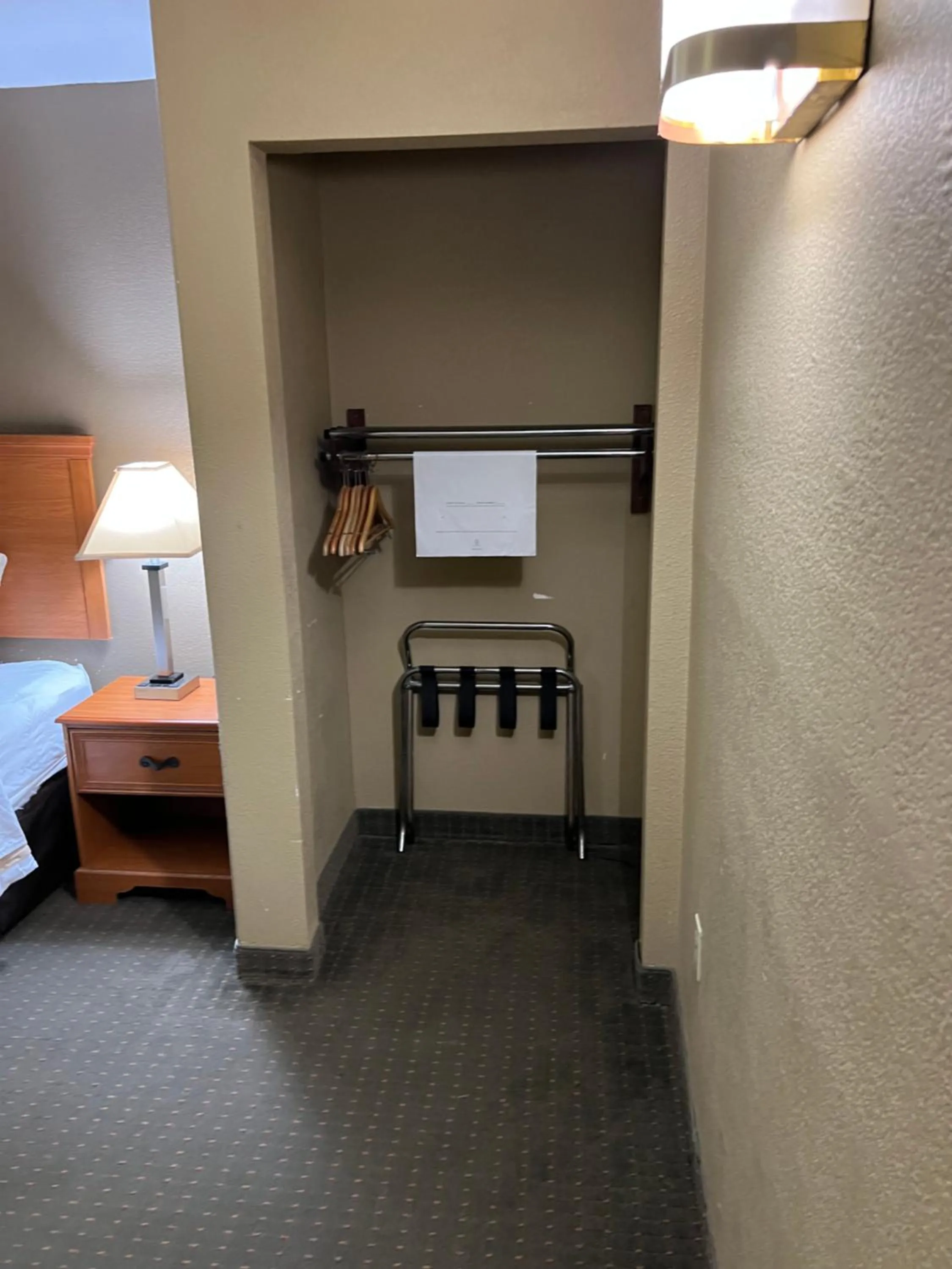 Bedroom, Bed in Americas Best Value Inn Pharr/McAllen