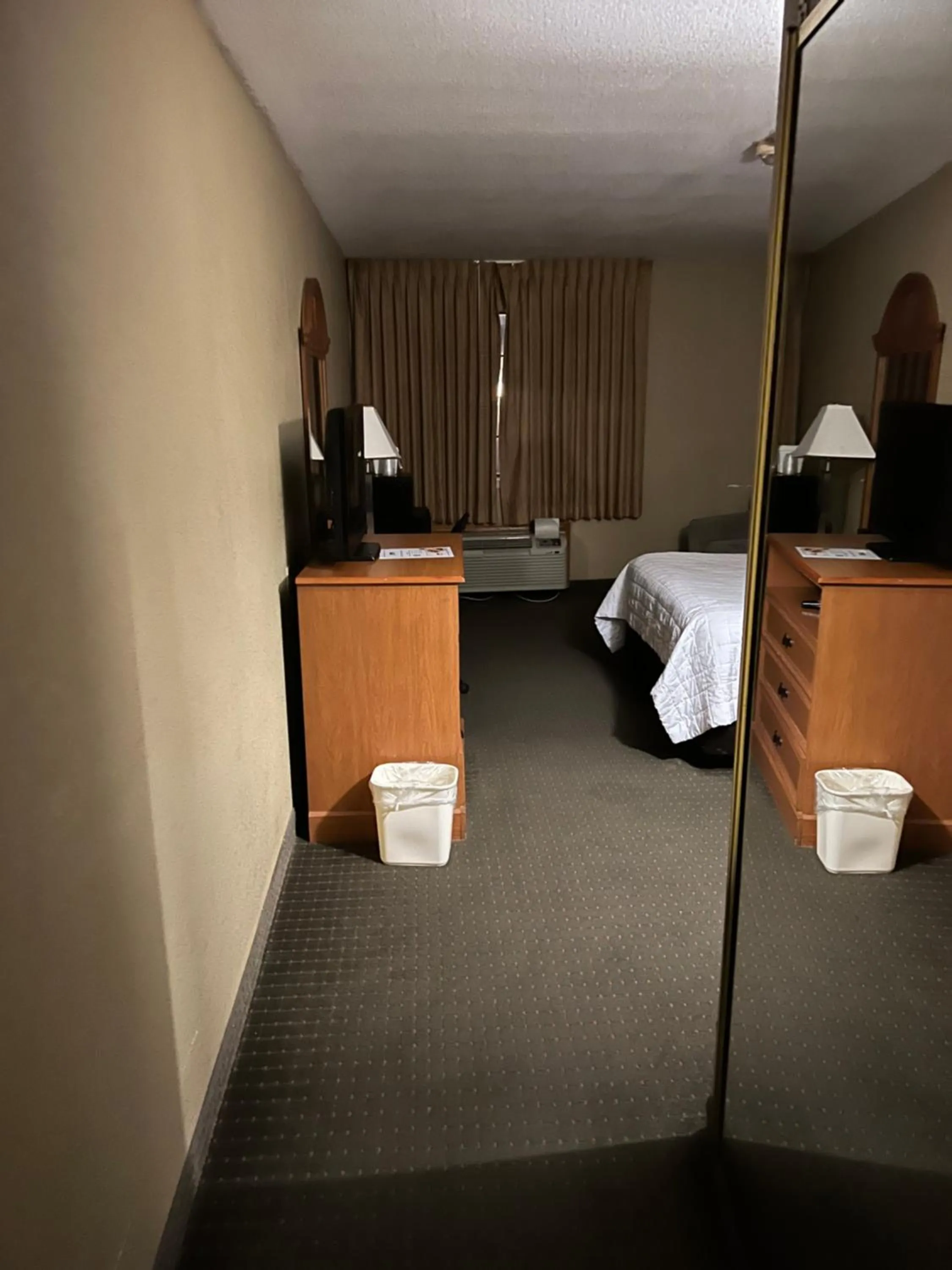 Bedroom, Bed in Americas Best Value Inn Pharr/McAllen