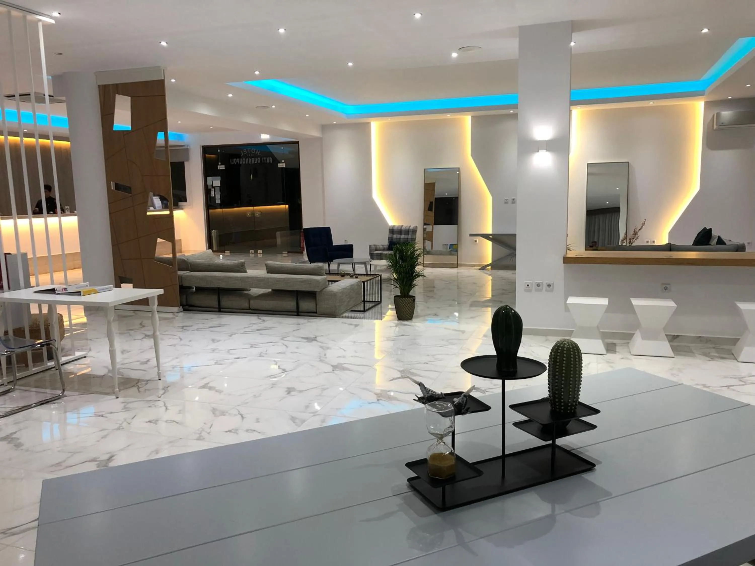 Lounge or bar in Hotel Akti Ouranoupoli Beach Resort