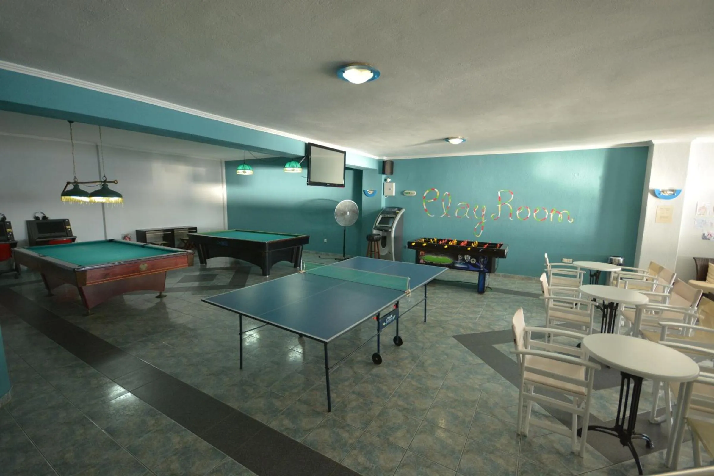 Communal lounge/ TV room in Hotel Akti Ouranoupoli Beach Resort