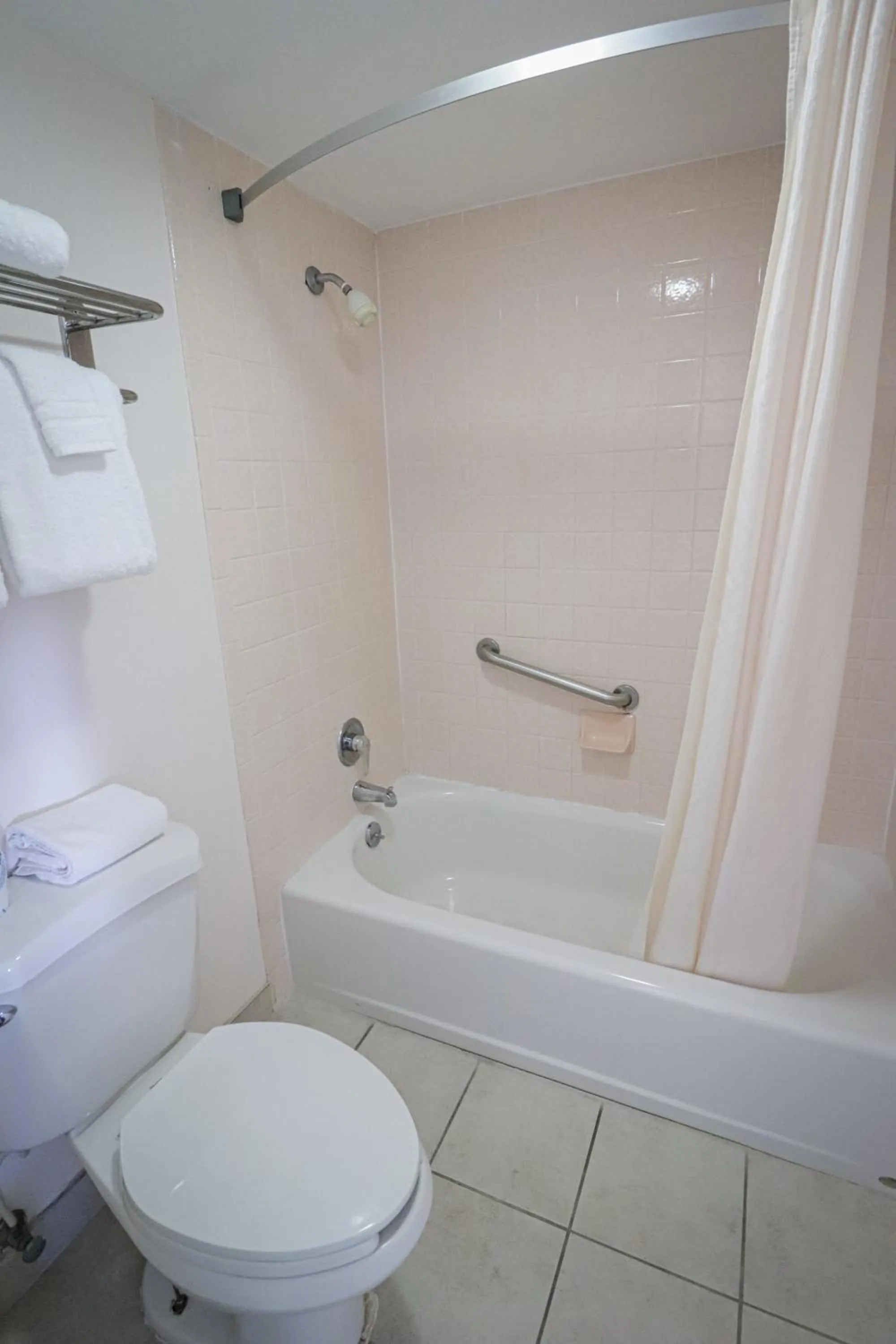 University Inn & Suites