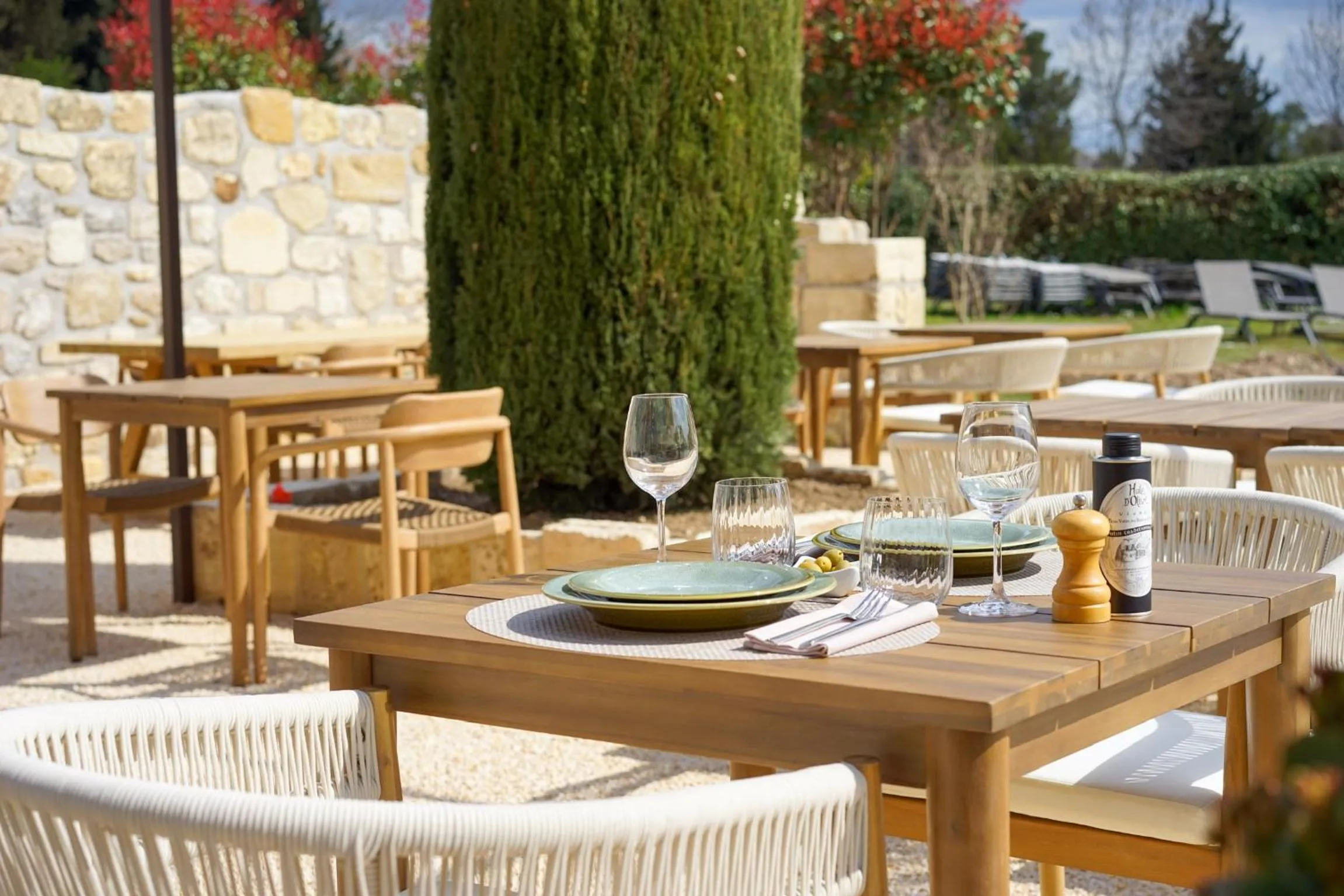 Patio in Val Baussenc, The Originals Relais