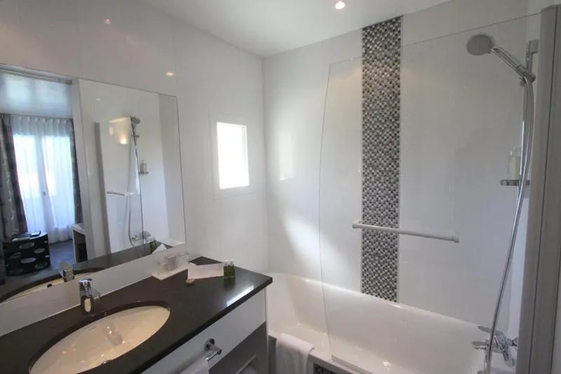 Other in Val Baussenc, The Originals Relais