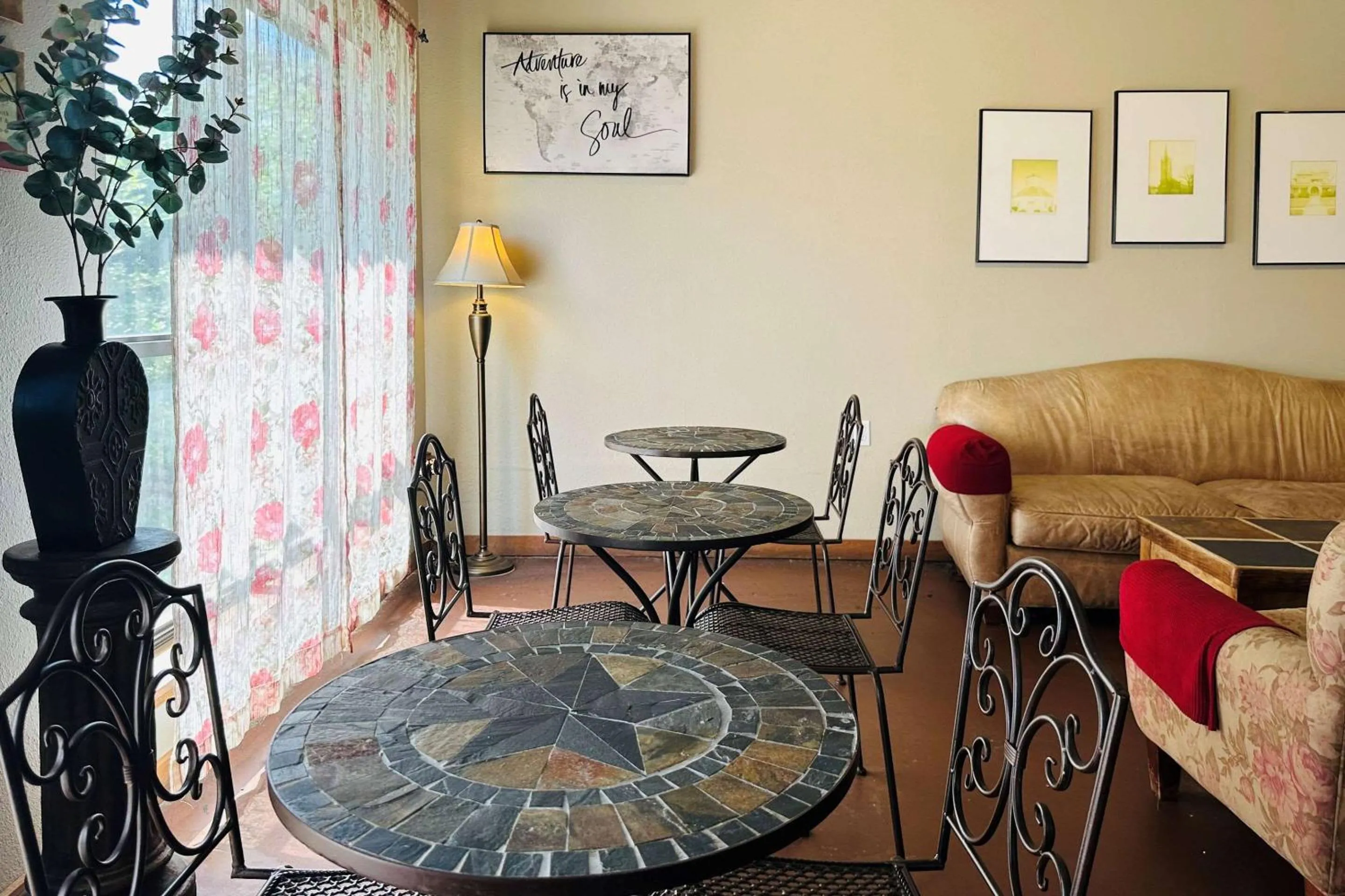 Lobby or reception in Econo Lodge Fredericksburg