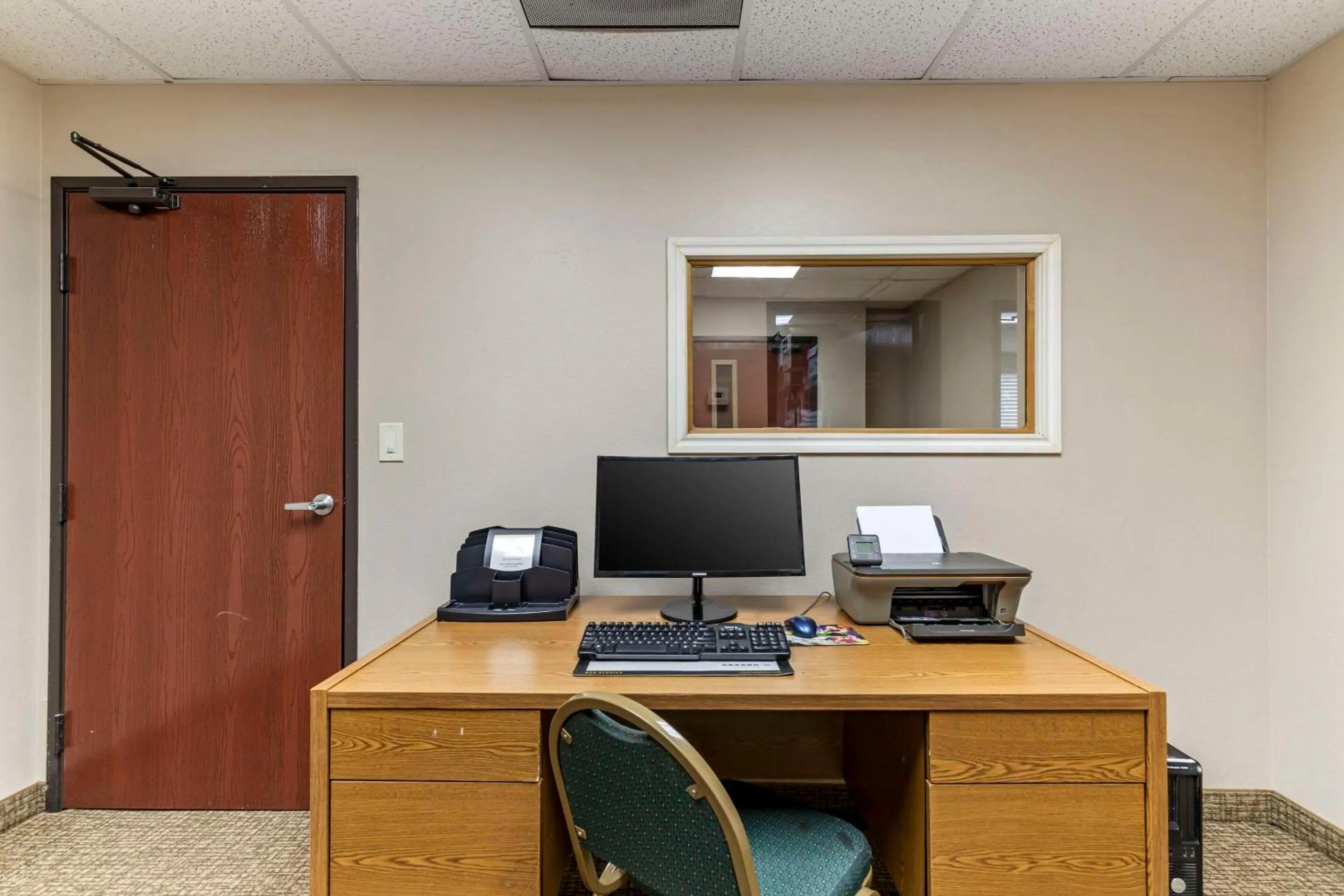 Business facilities in Comfort Inn & Suites Seguin