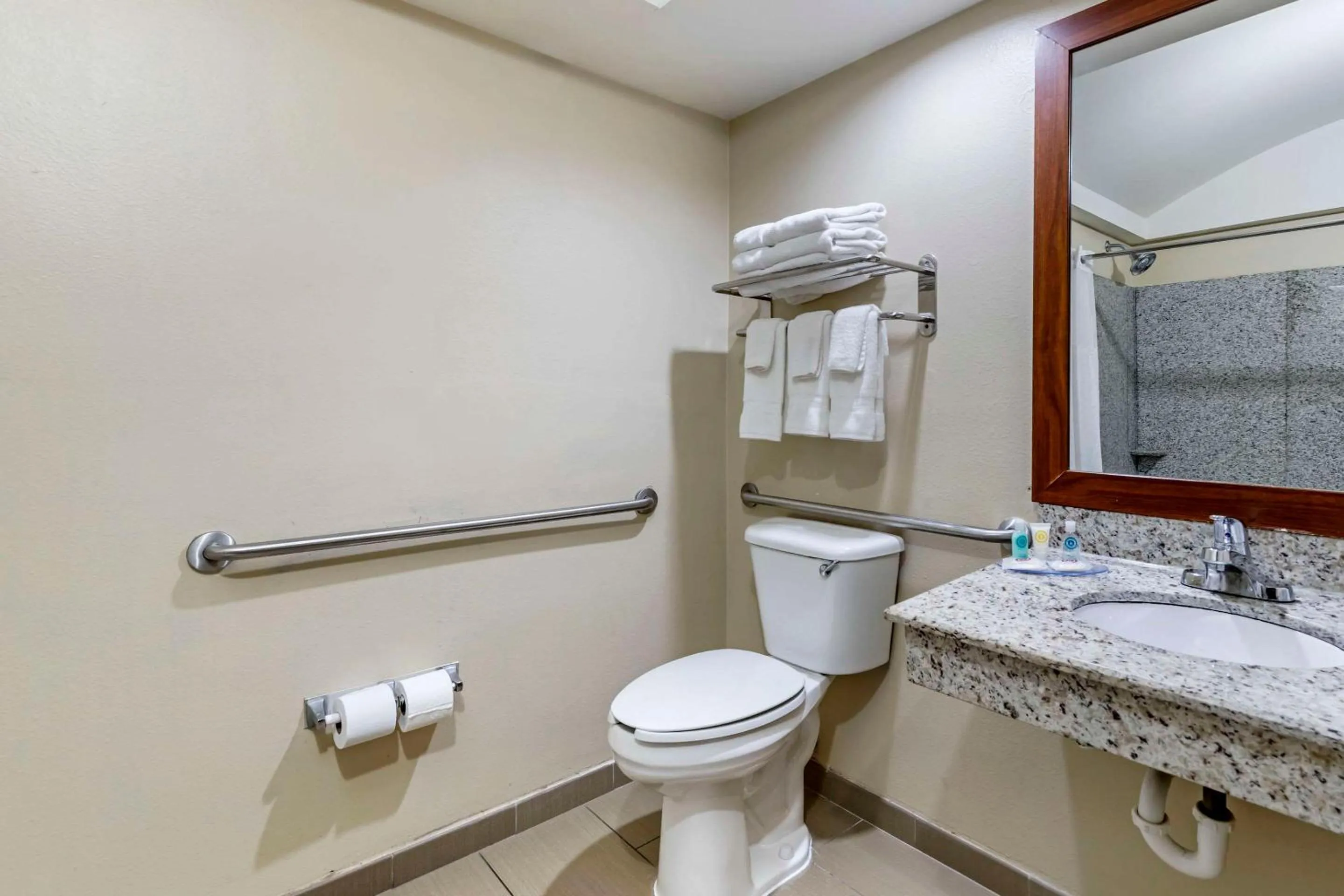 Bedroom in Comfort Inn & Suites Seguin