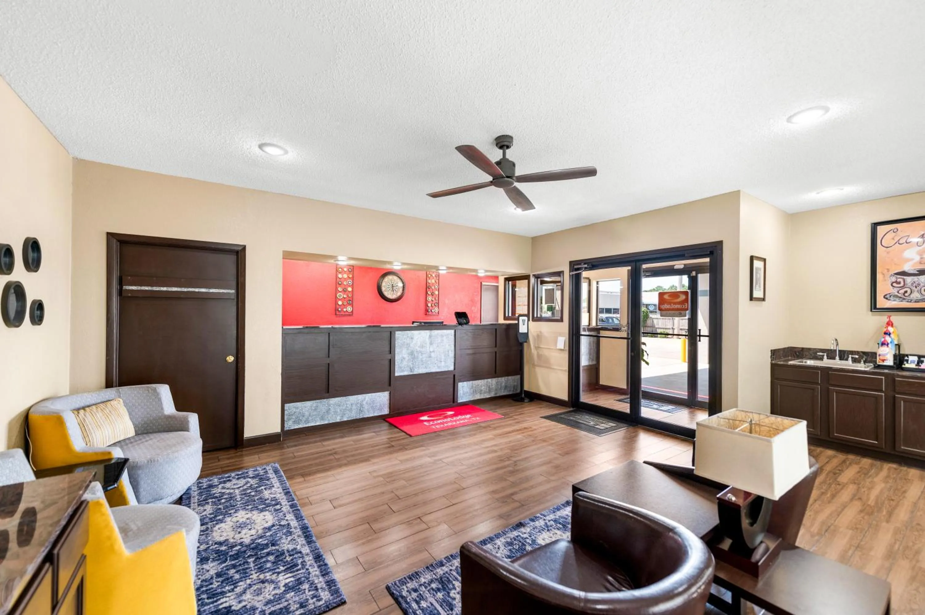 Lobby or reception in Econo Lodge Texarkana I-30