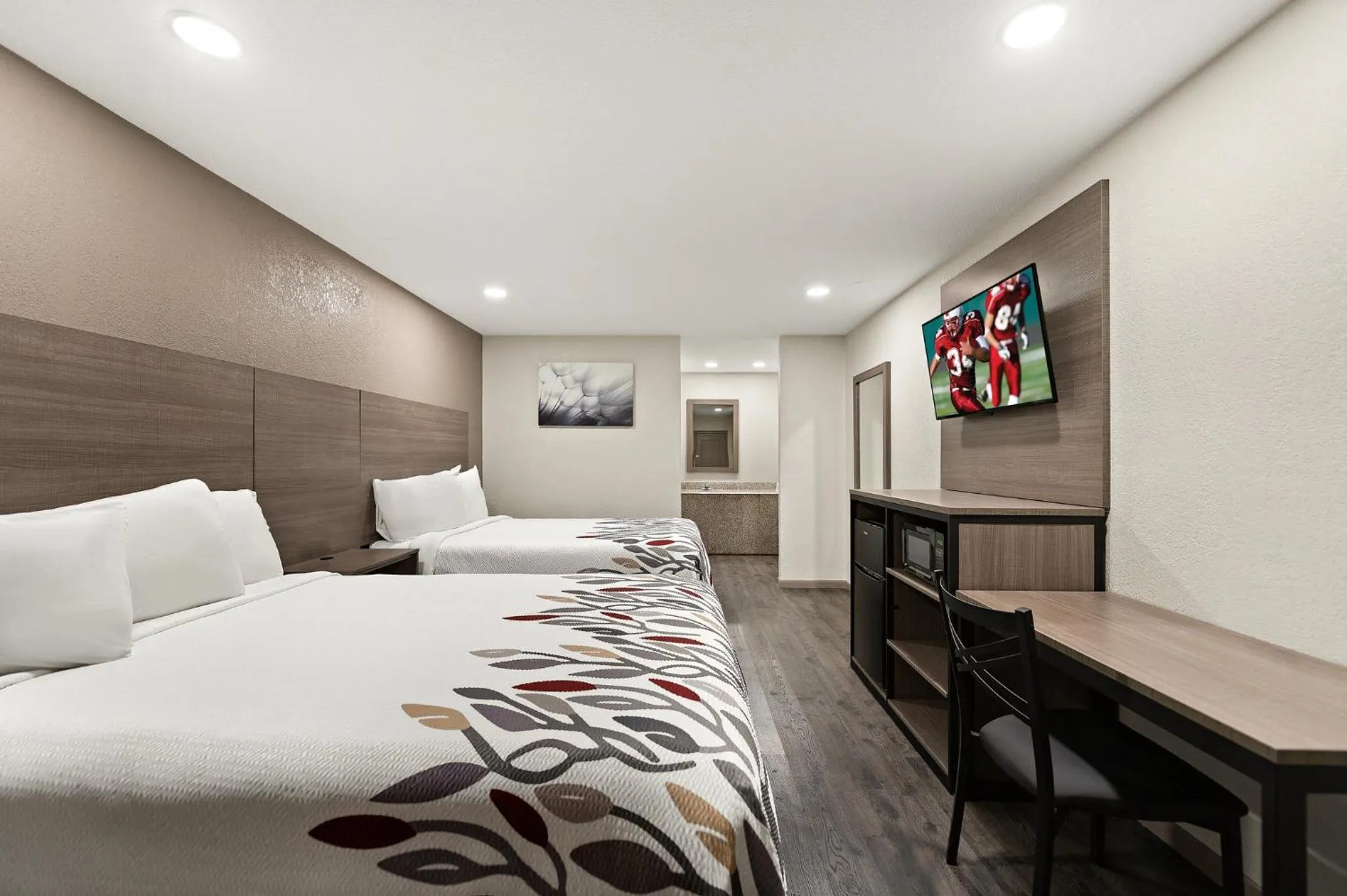 Bedroom, Bed in Red Roof Inn Nacogdoches