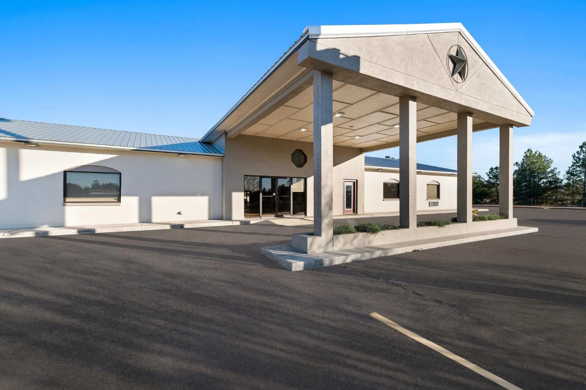 Property building in Red Roof Inn Nacogdoches