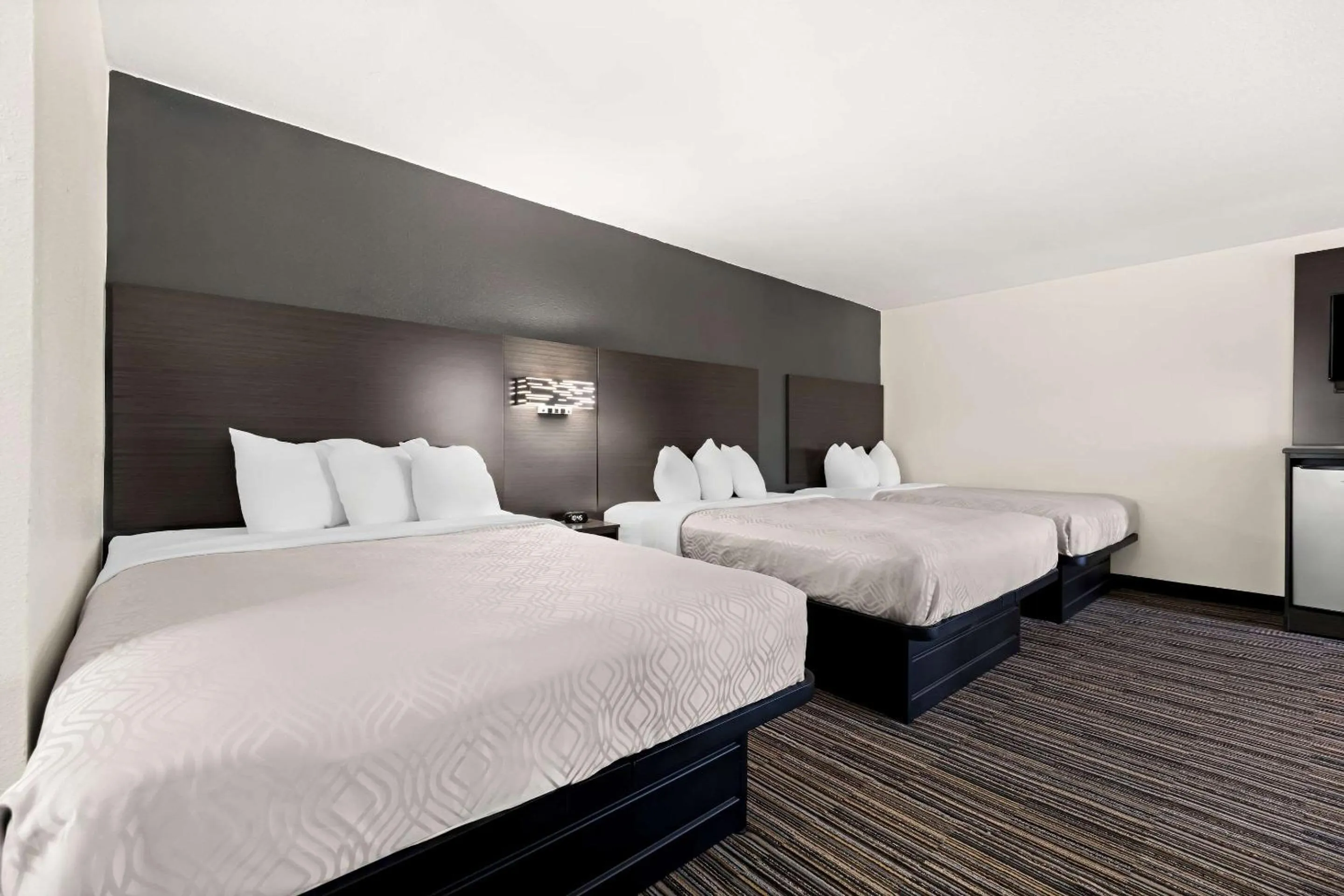 Bedroom, Bed in Econo Lodge Dumas