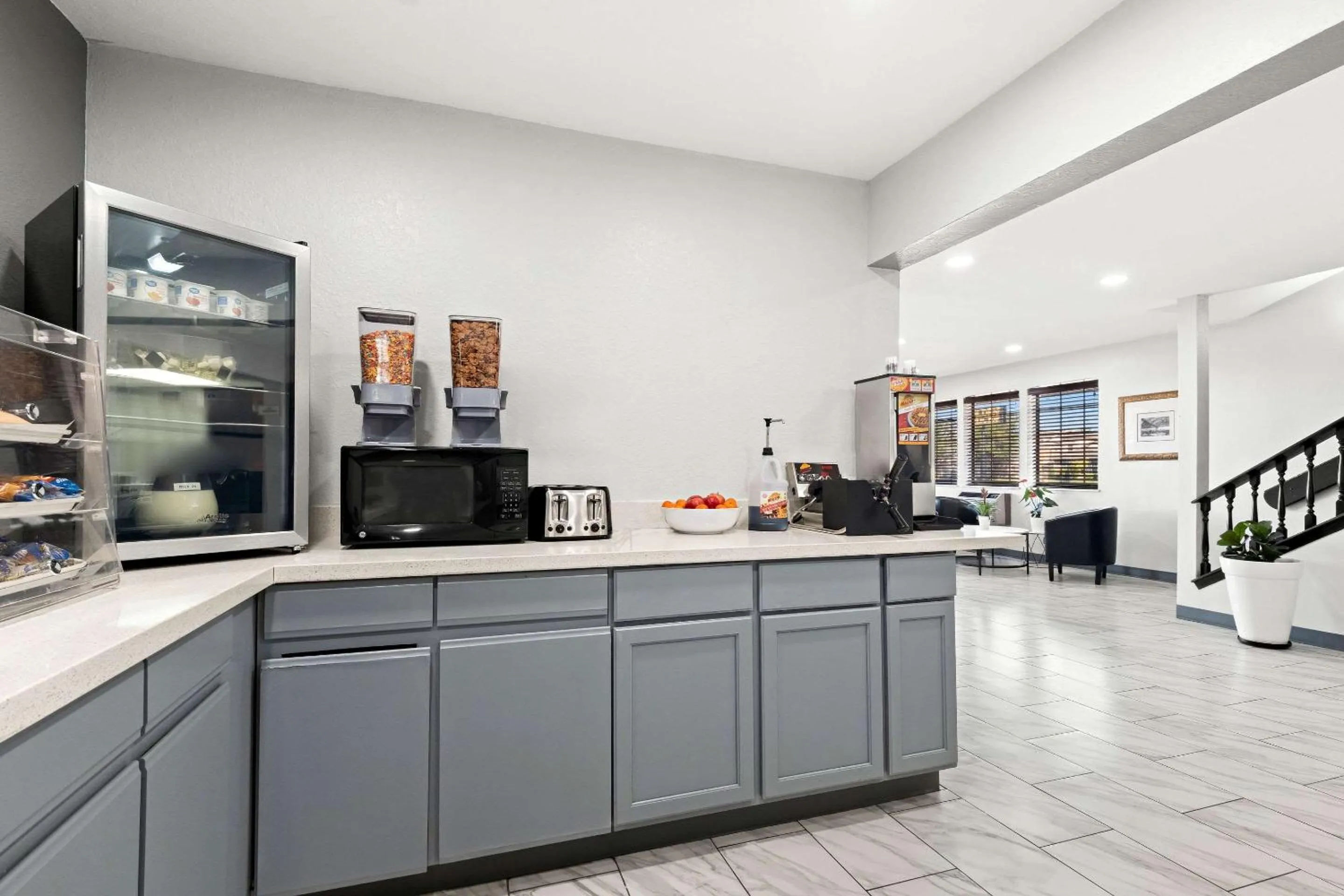 Breakfast in Econo Lodge Dumas