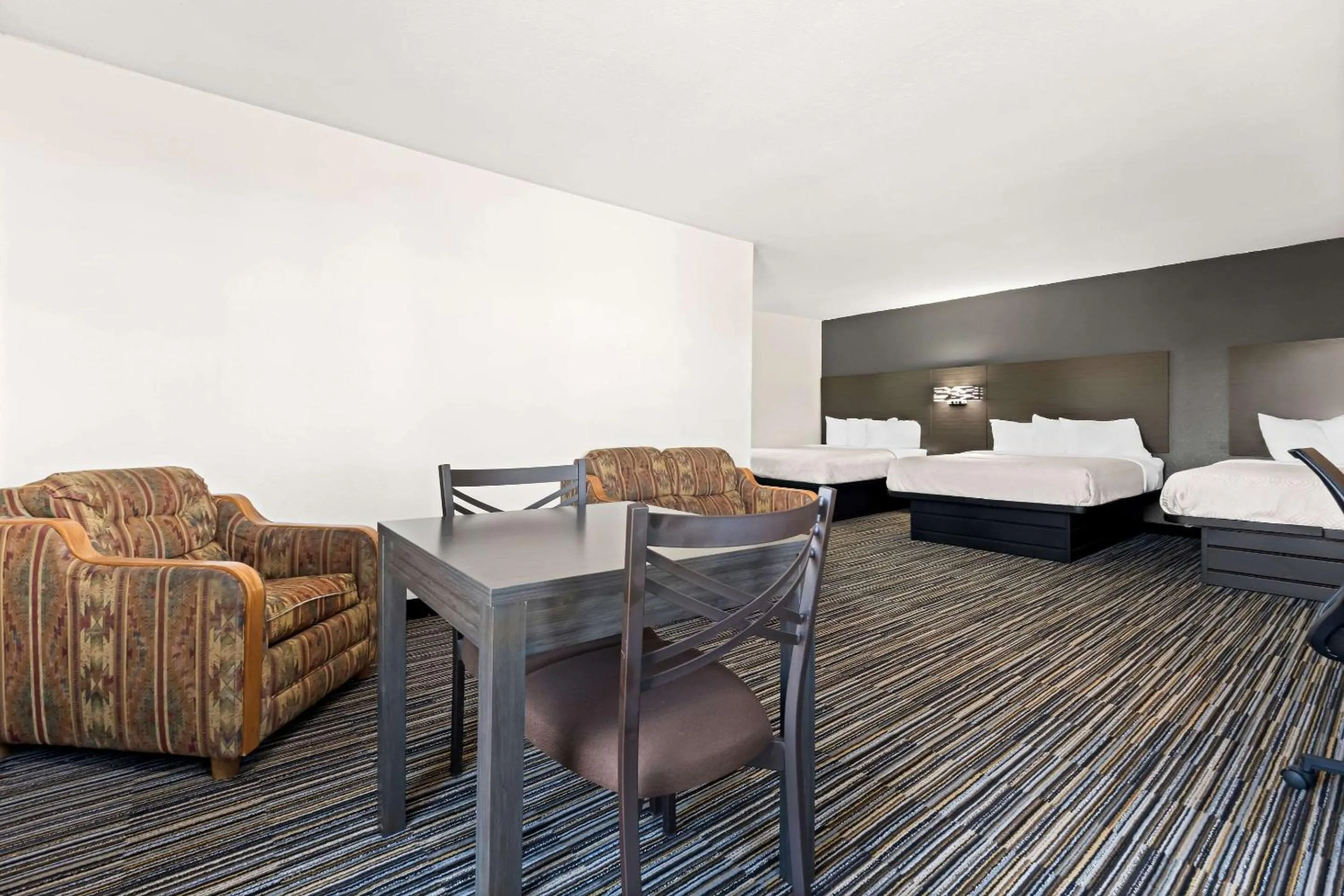 Bedroom, Bed in Econo Lodge Dumas