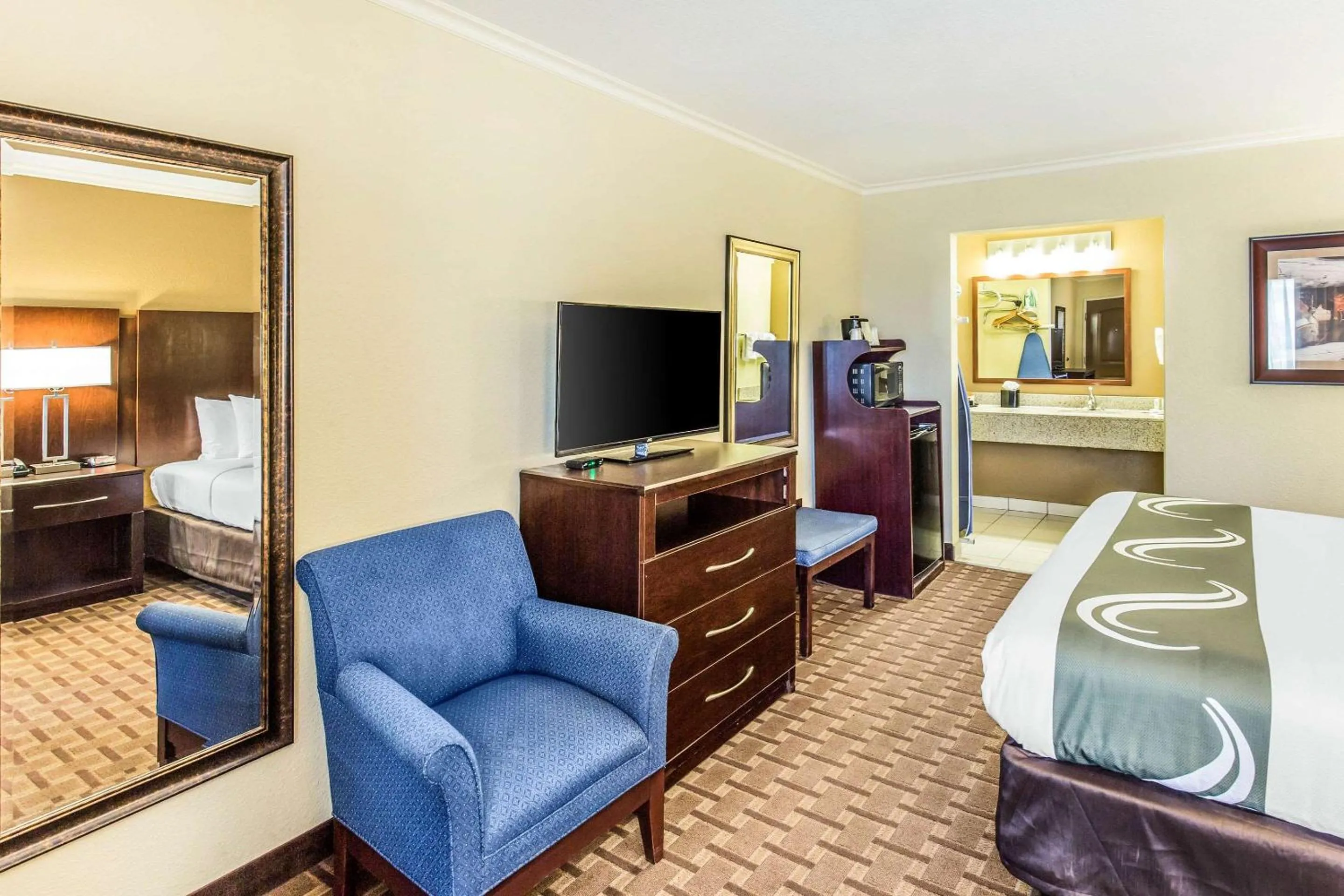 Photo of the whole room in Quality Inn & Suites