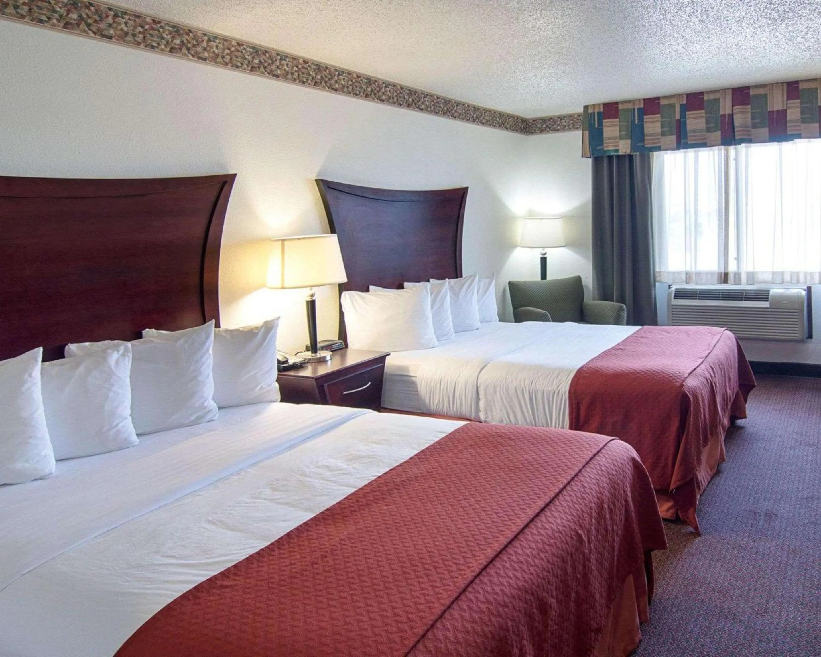 Bedroom in Quality Inn Midland South