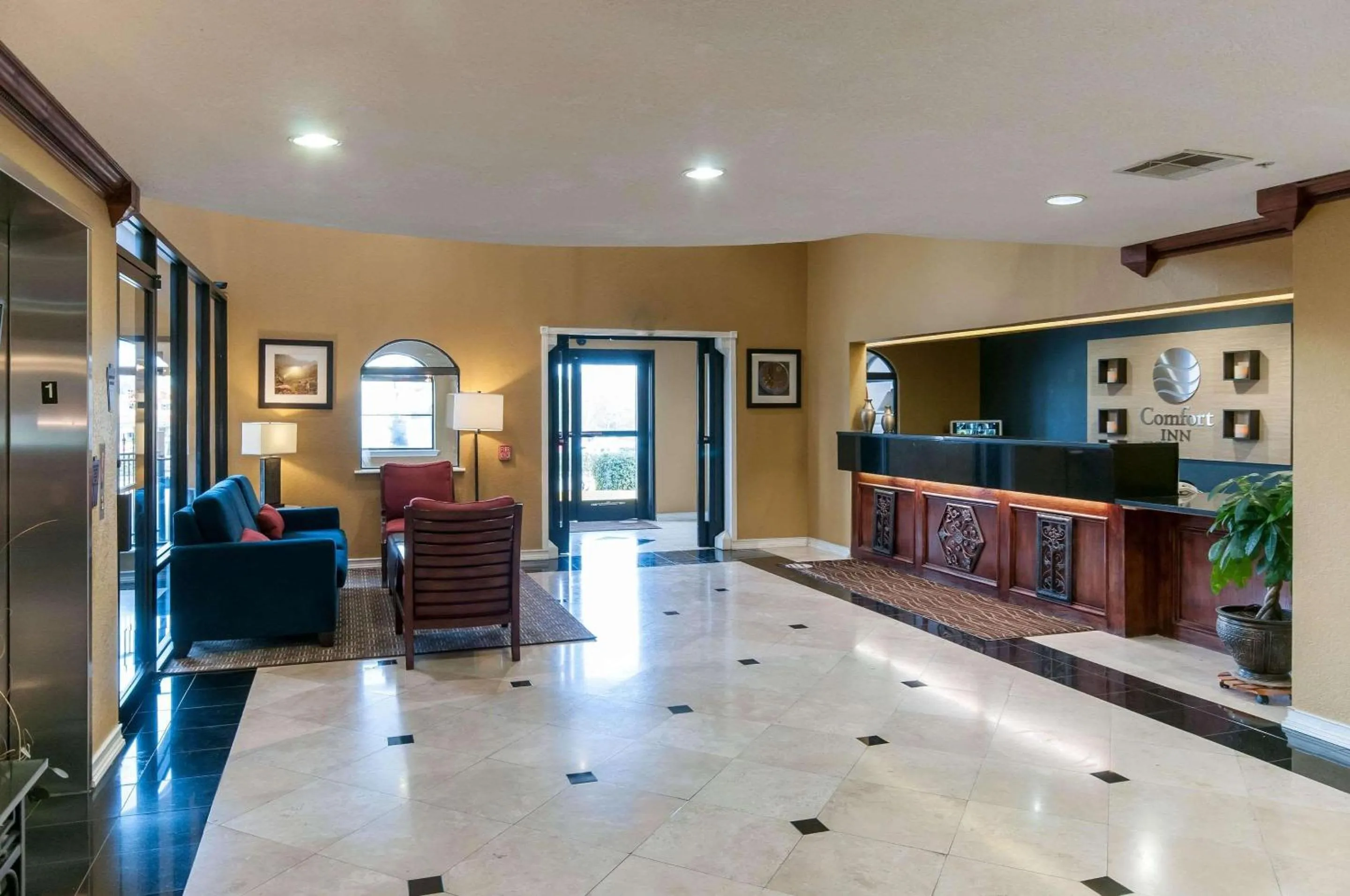 Lobby or reception in Comfort Inn North Conroe