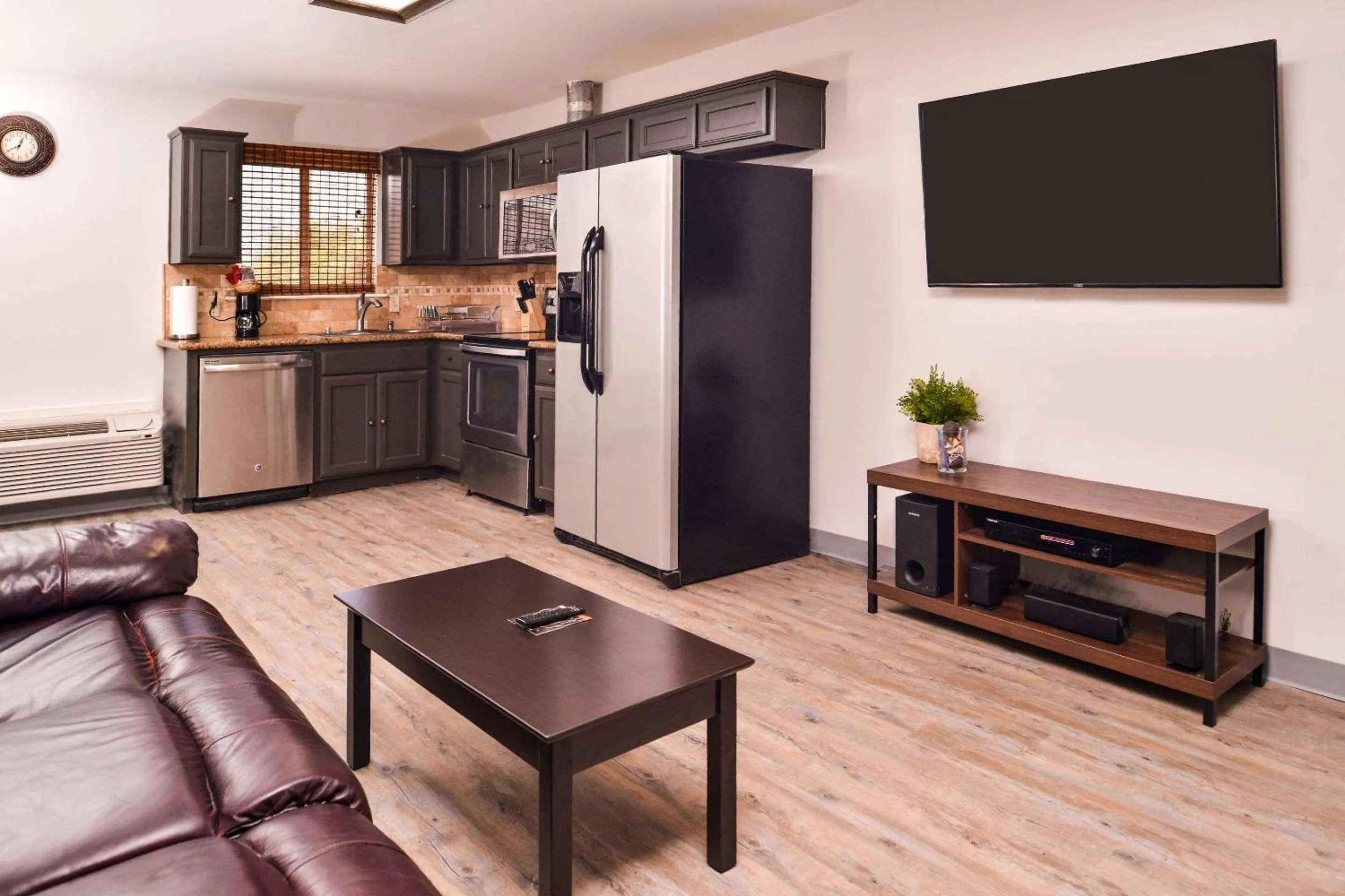 Photo of the whole room in Quality Inn & Suites Beaumont