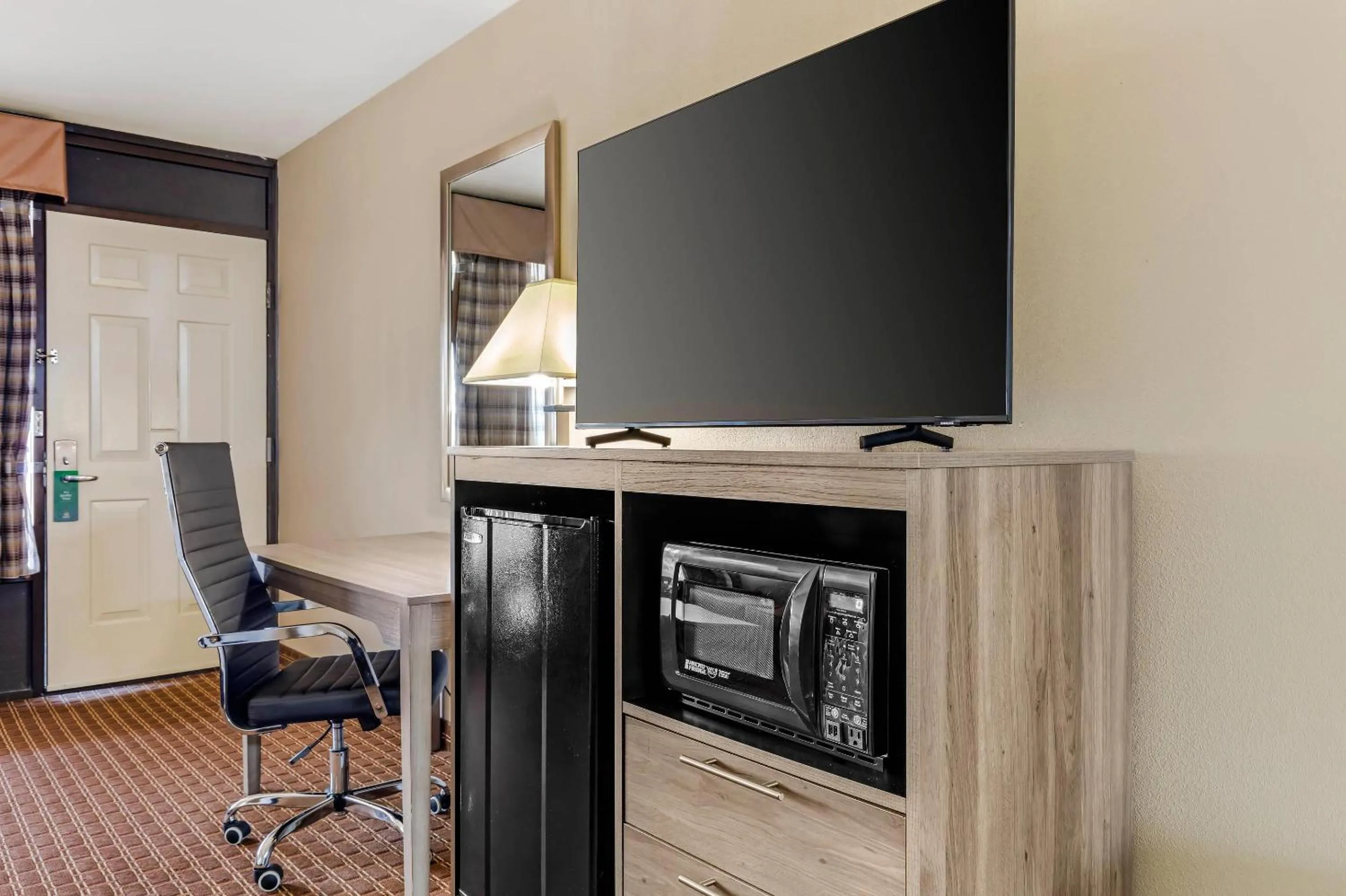 Bedroom in Quality Inn Paris Texas