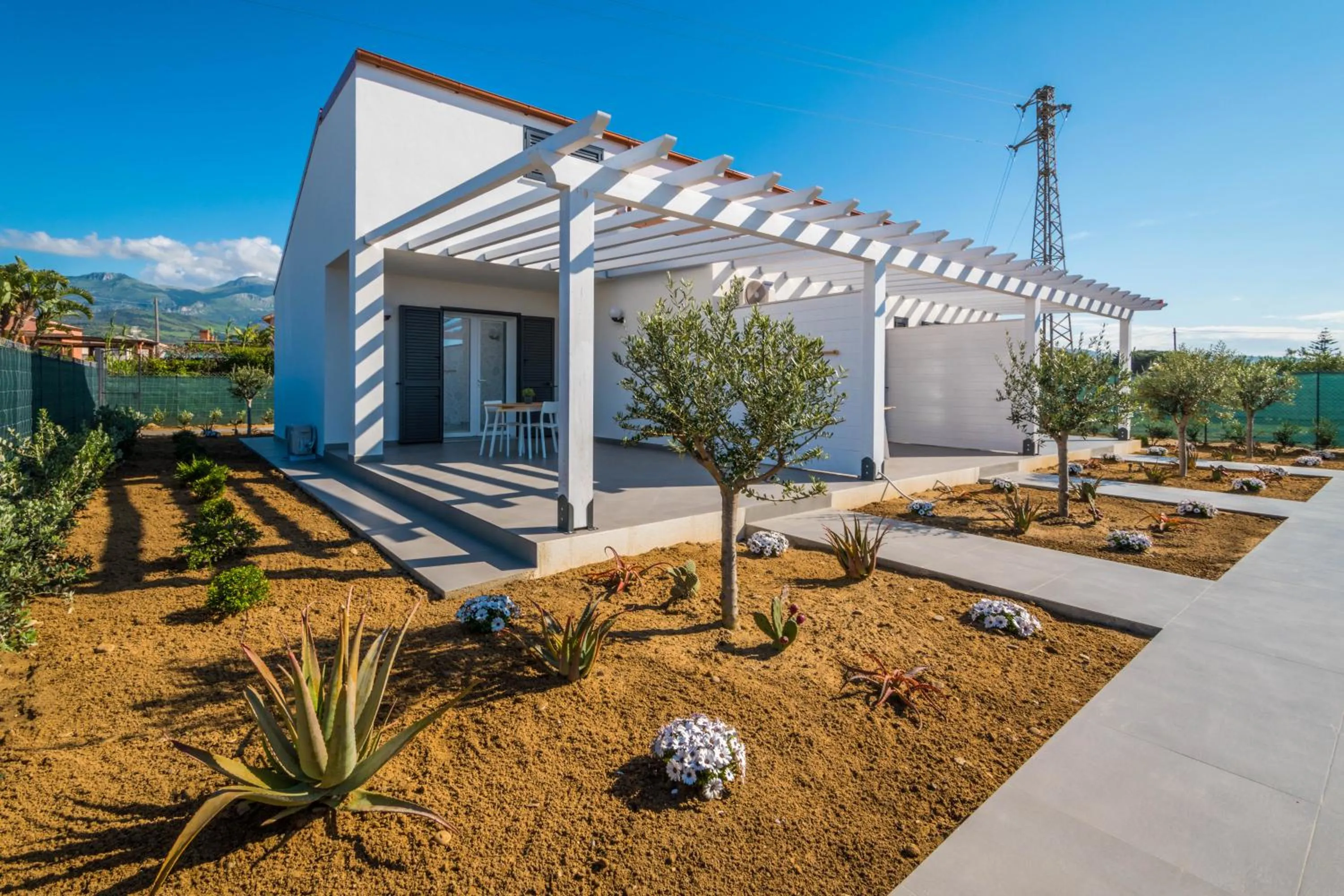 Facade/entrance in B&B Lo&G