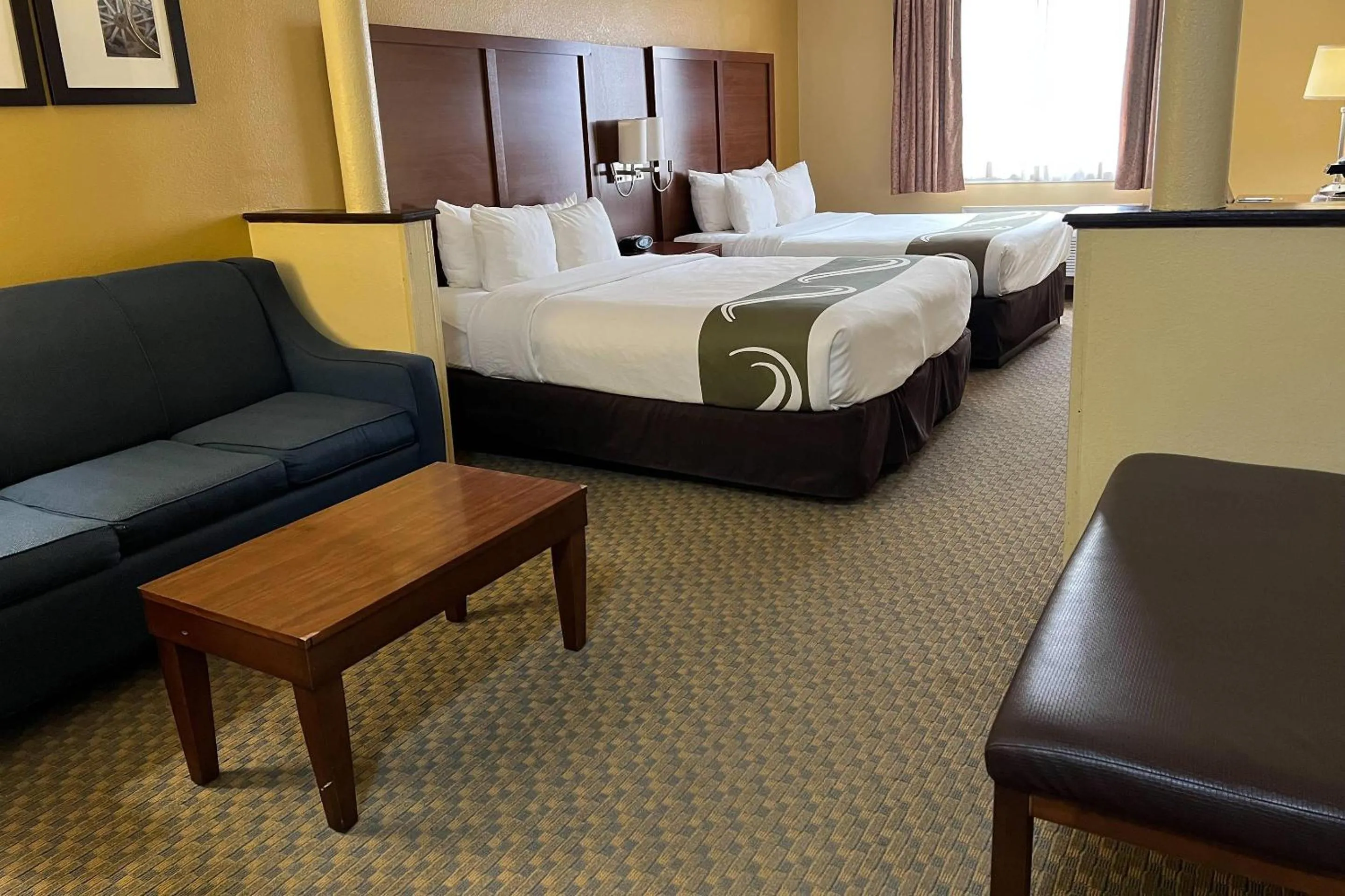 Bedroom, Bed in Quality Suites Midland North Loop 250