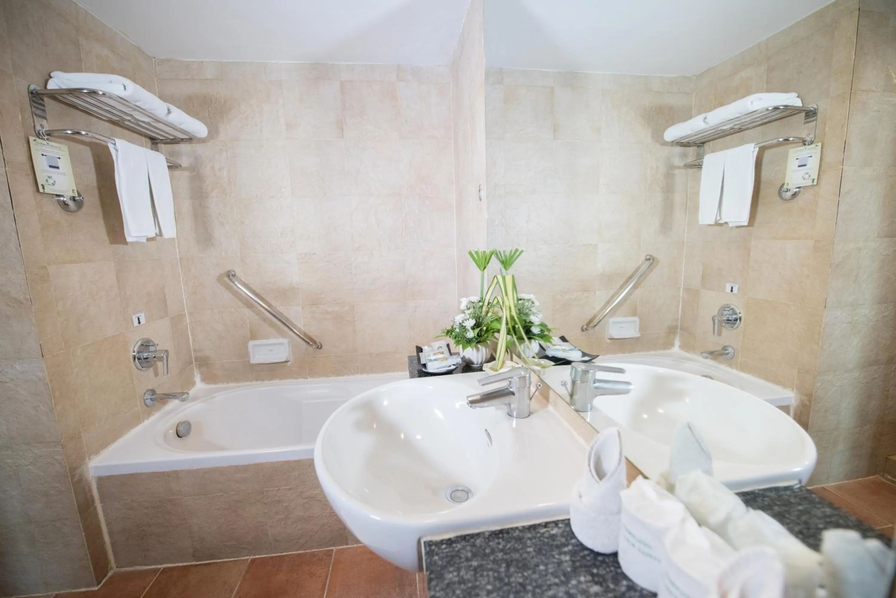 Gold Orchid Bangkok Hotel