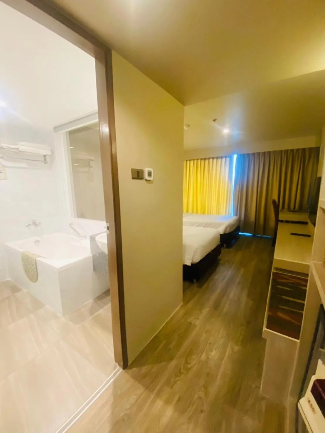 Bed in Gold Orchid Bangkok Hotel