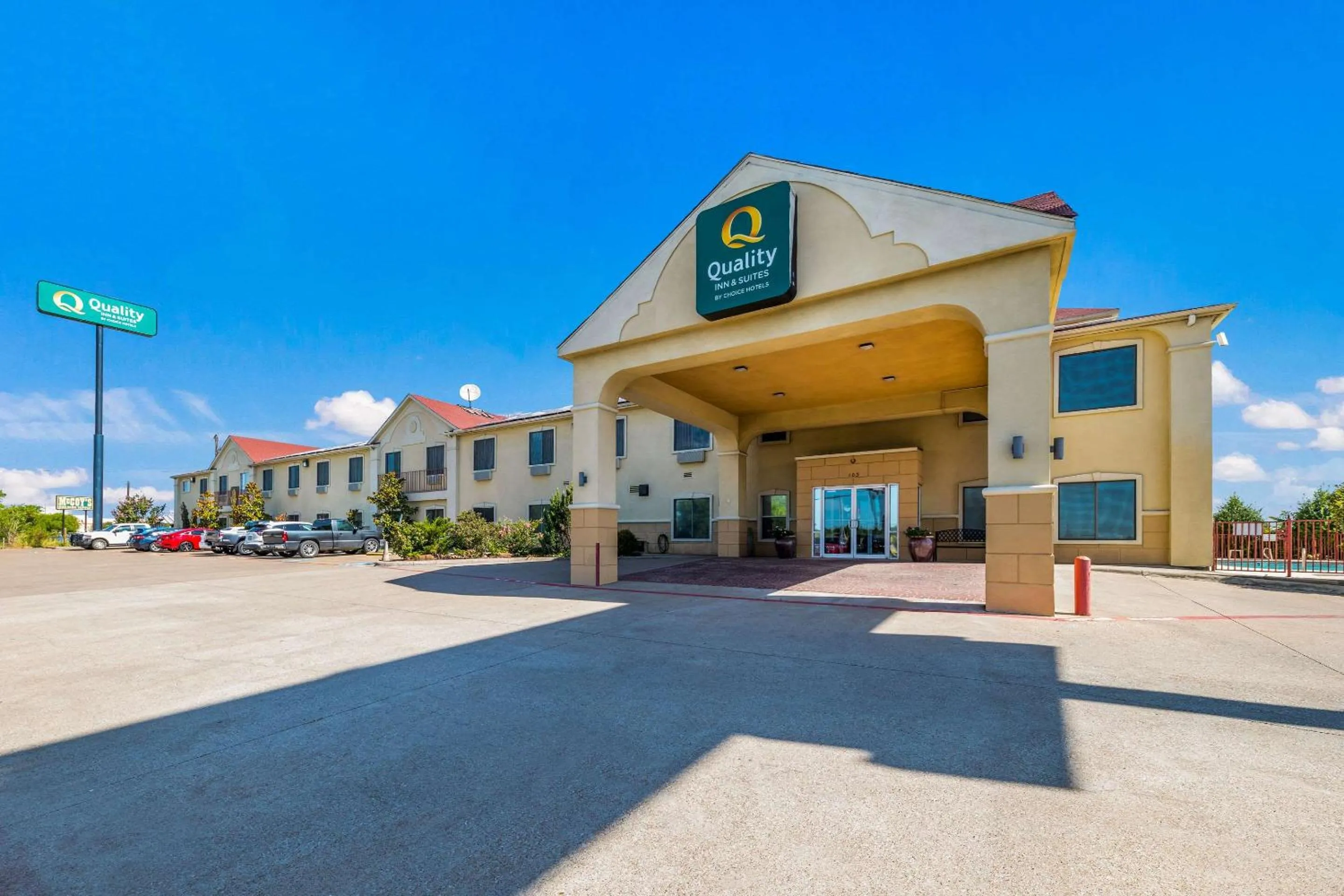 Property building in Quality Inn & Suites Terrell