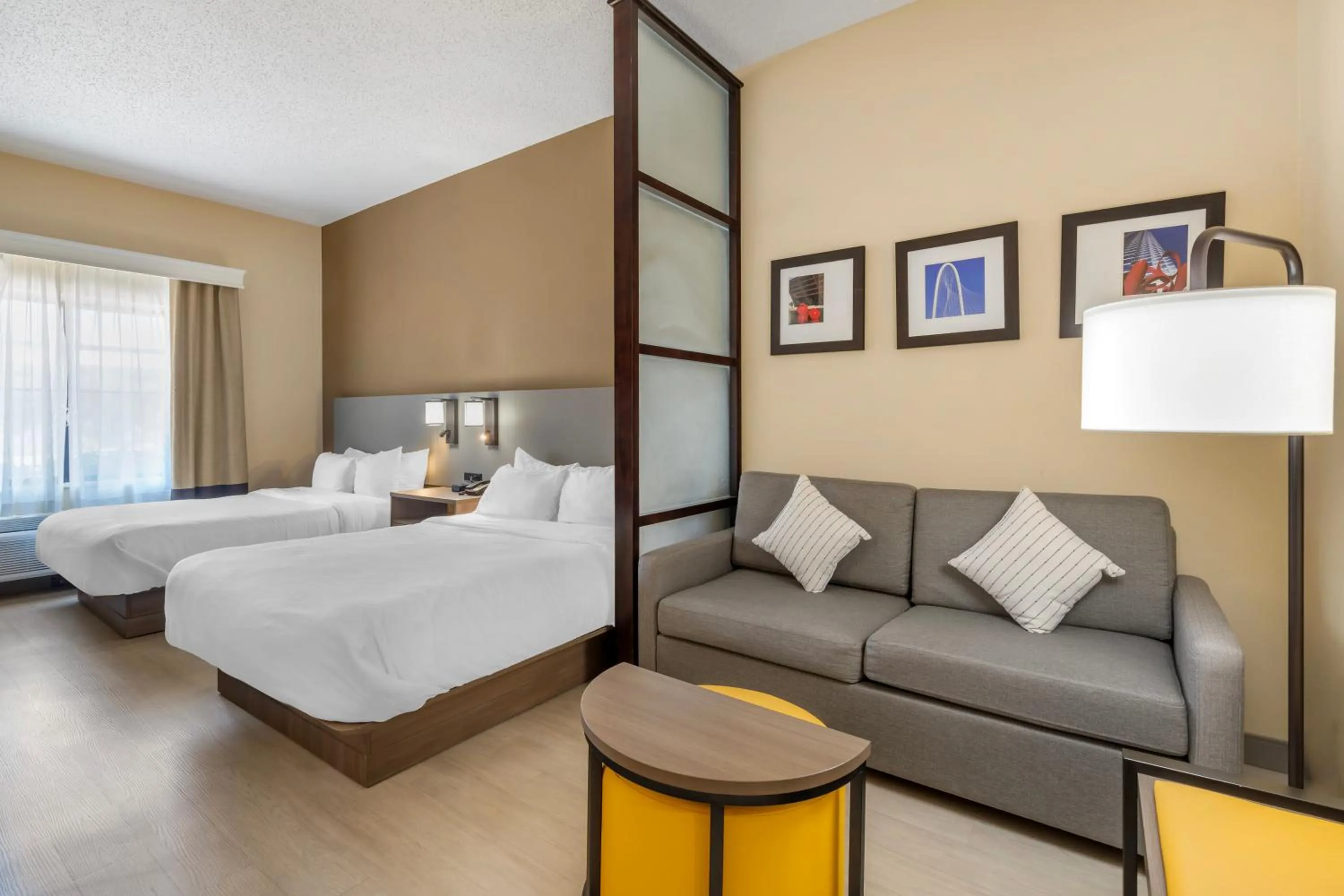 Bed in Comfort Suites McKinney-Allen