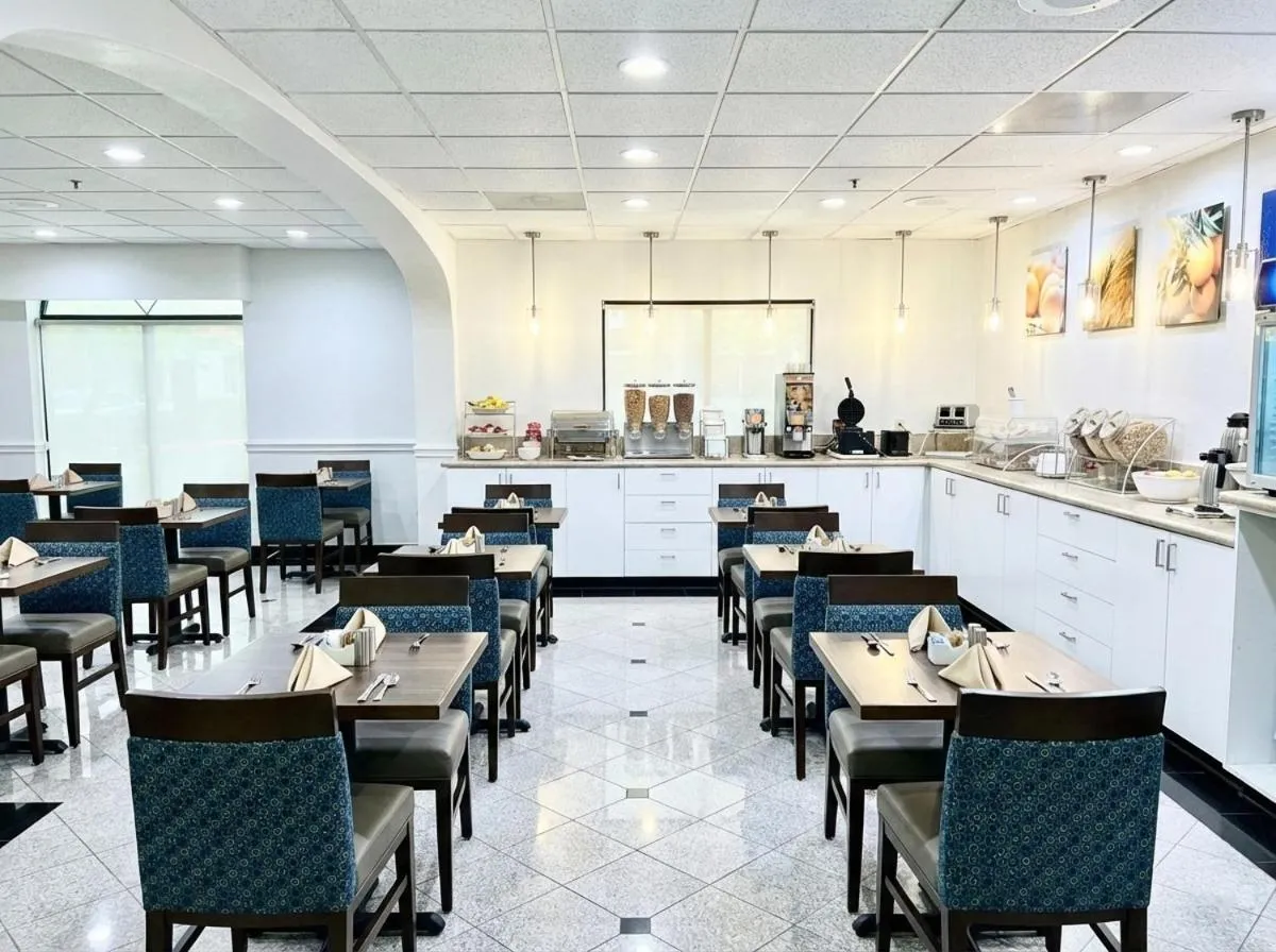 Comfort Suites Westchase Houston Energy Corridor