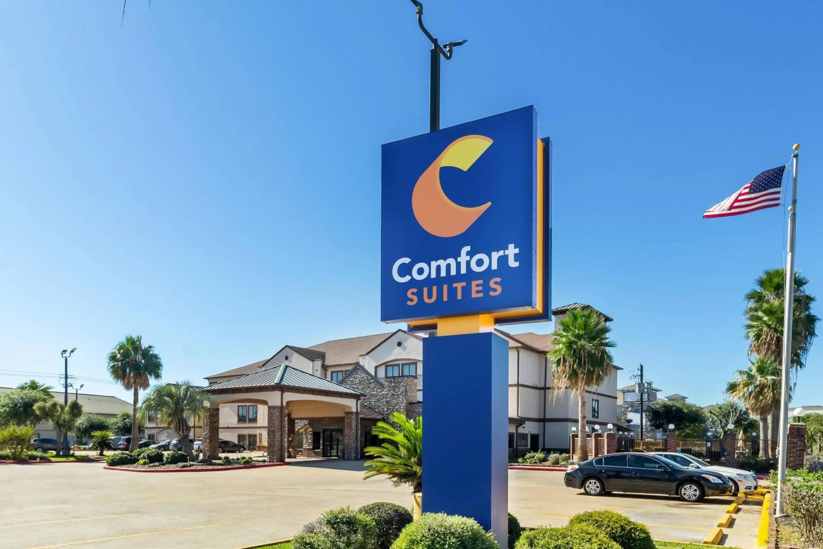 Property building in Comfort Suites Lake Jackson Clute