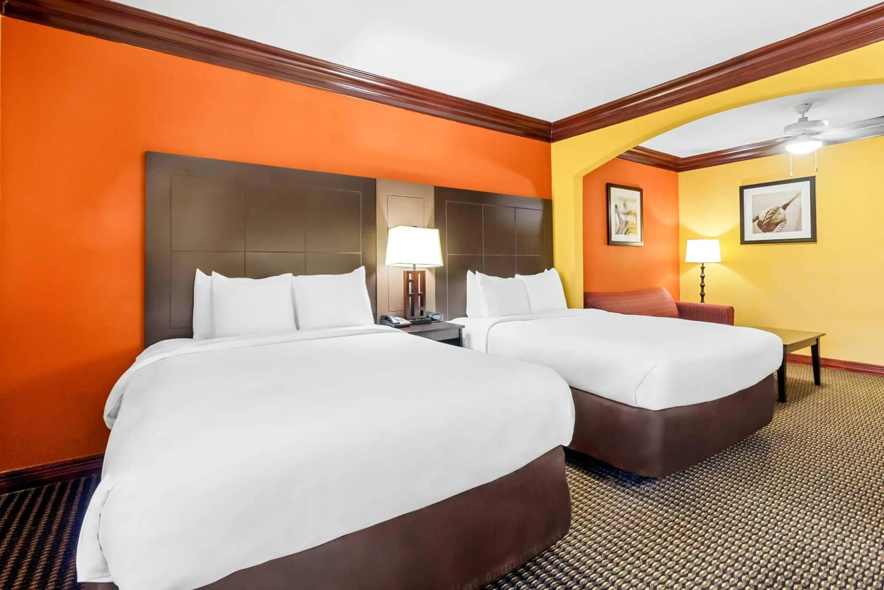 Bedroom, Bed in Comfort Suites Lake Jackson Clute