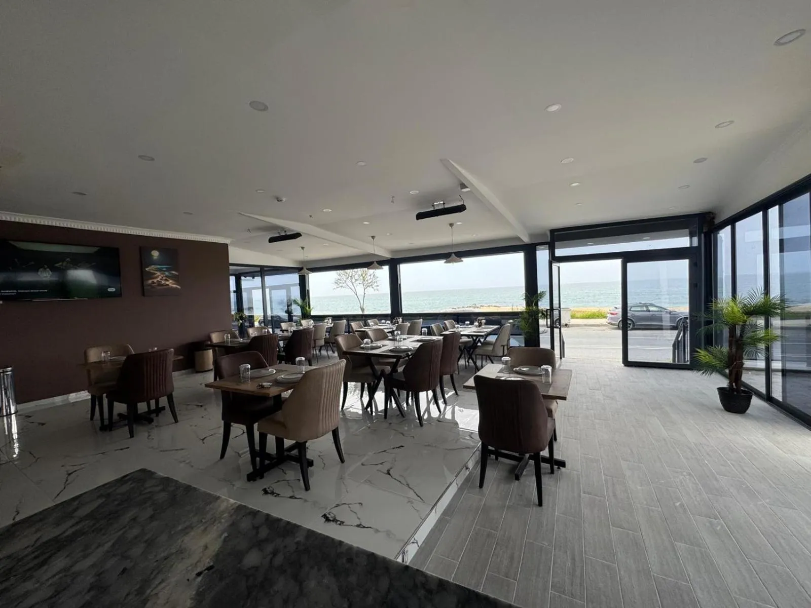 Restaurant/places to eat in istanbul Airport Kumsal Otel