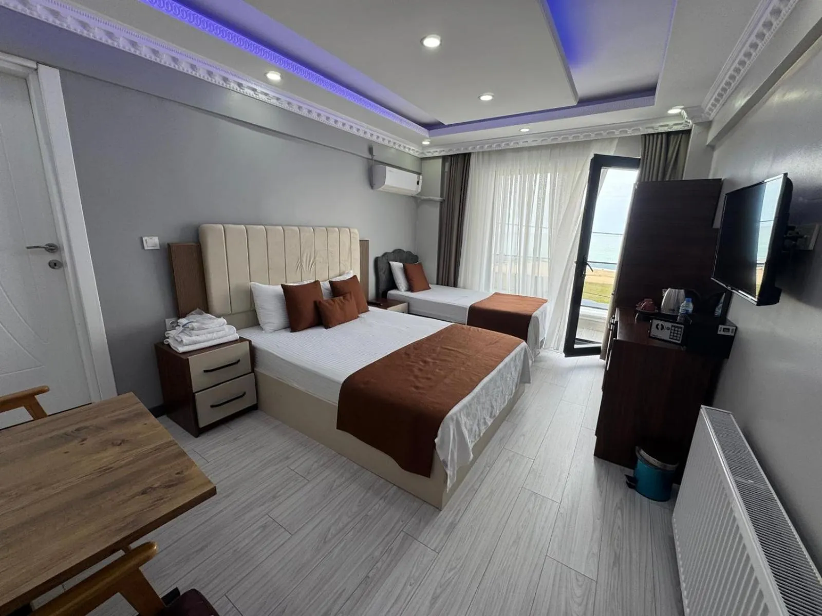 Bed in istanbul Airport Kumsal Otel