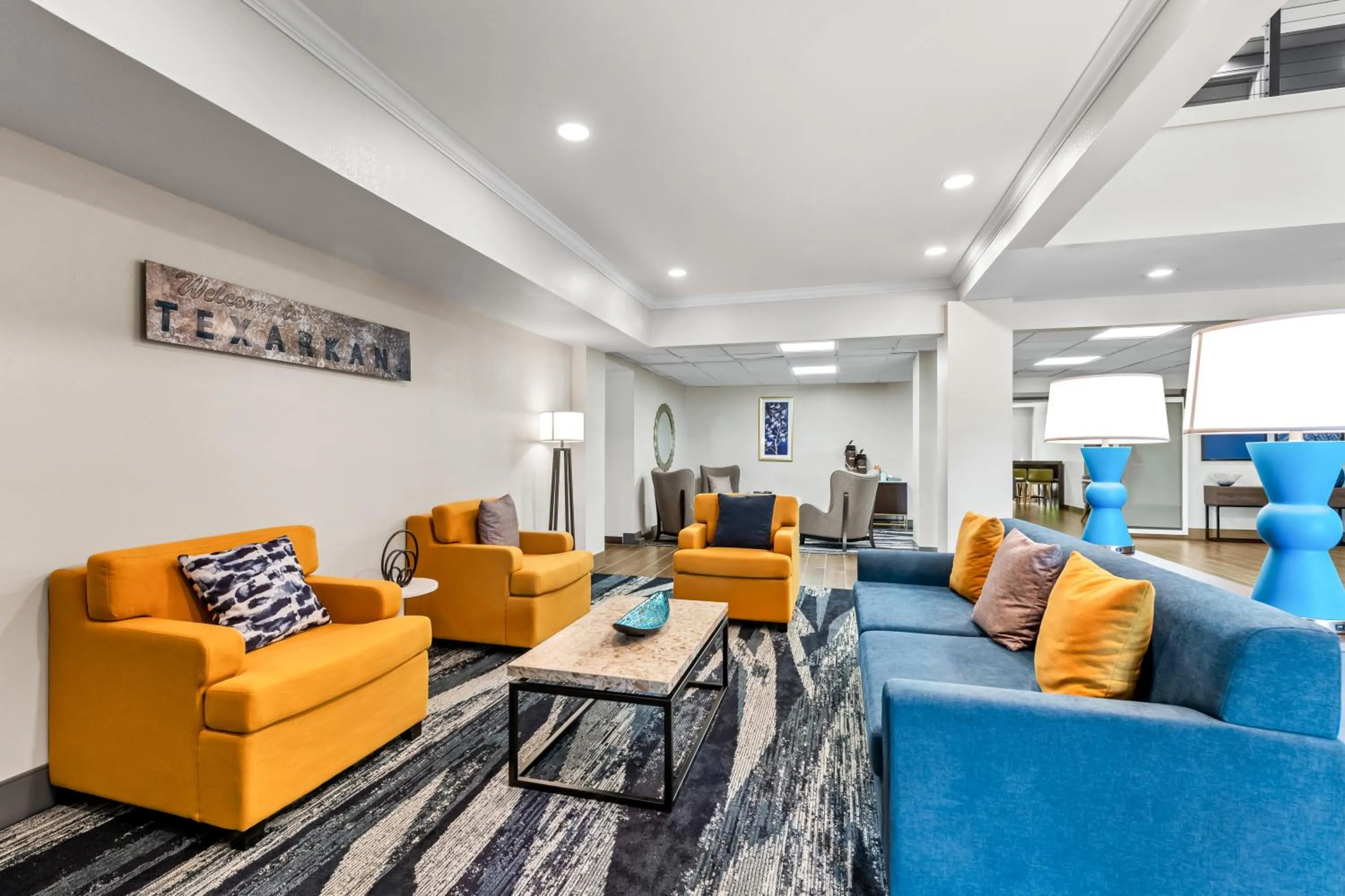 Lobby or reception in Comfort Suites Texarkana Texas