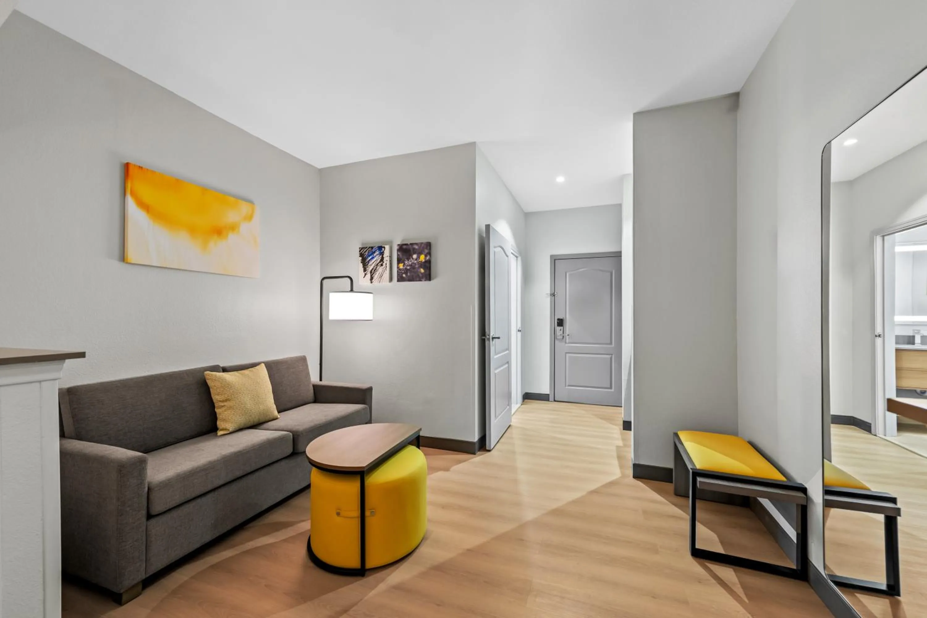 Living room in Comfort Suites Texarkana Texas