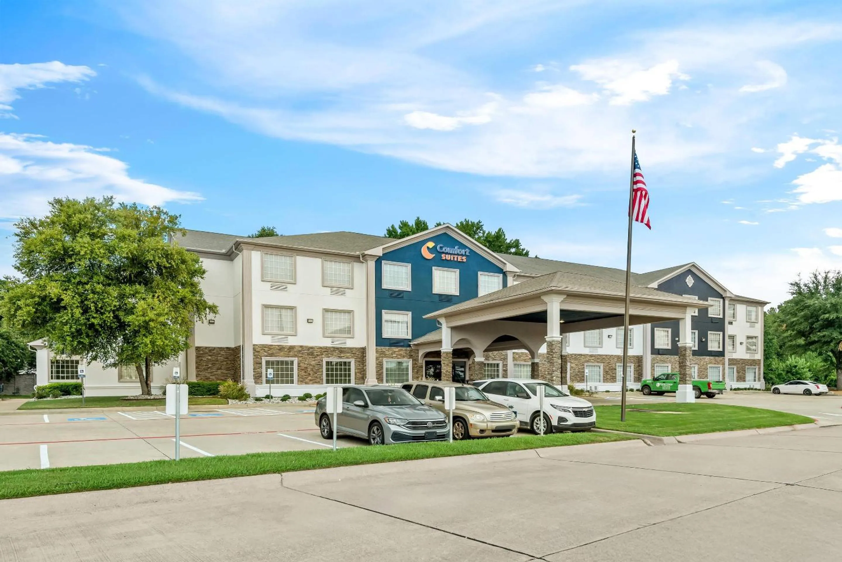 Property building in Comfort Suites Texarkana Texas